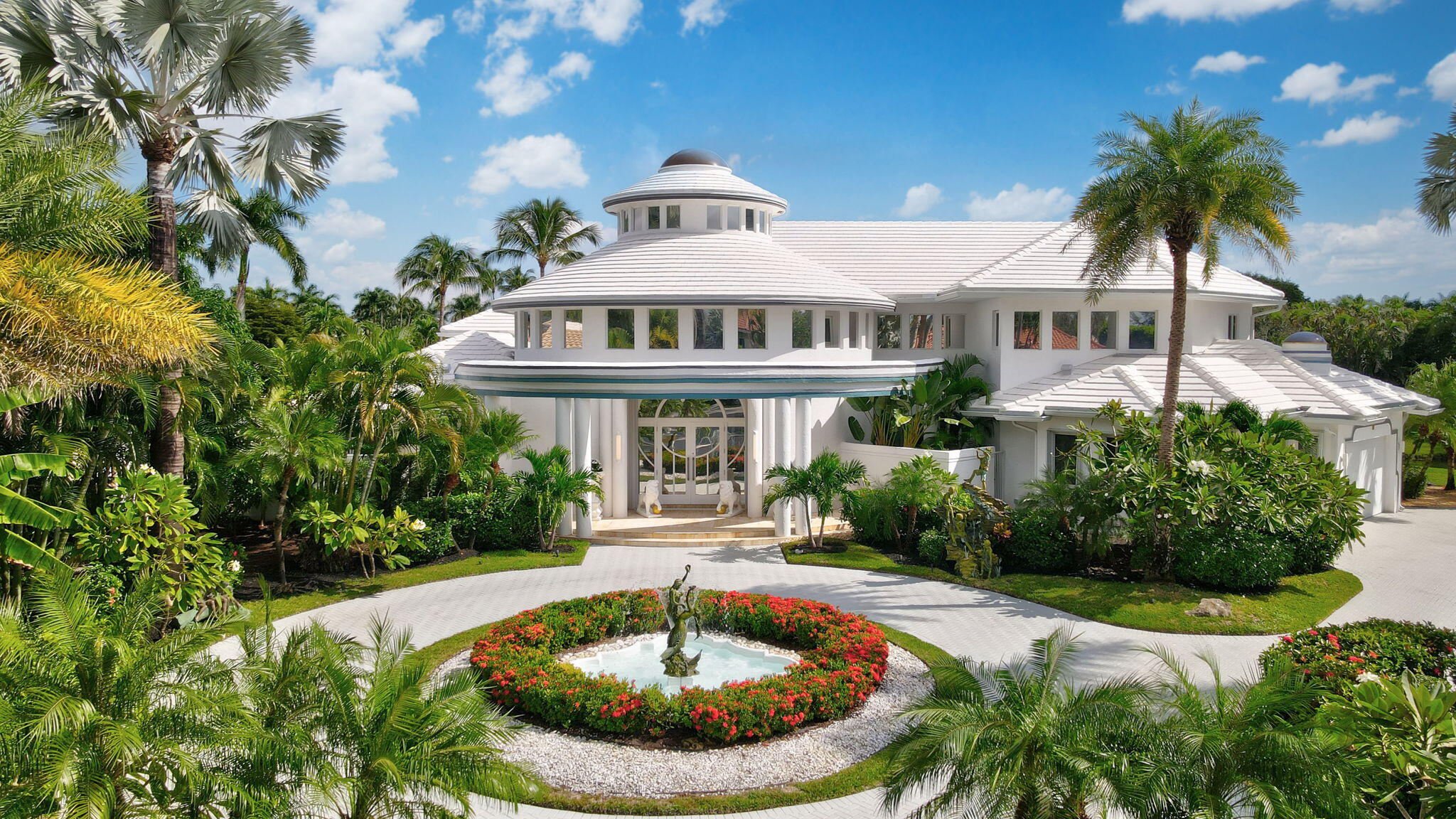 HOLLOWS / POLO CLUB - Residential
