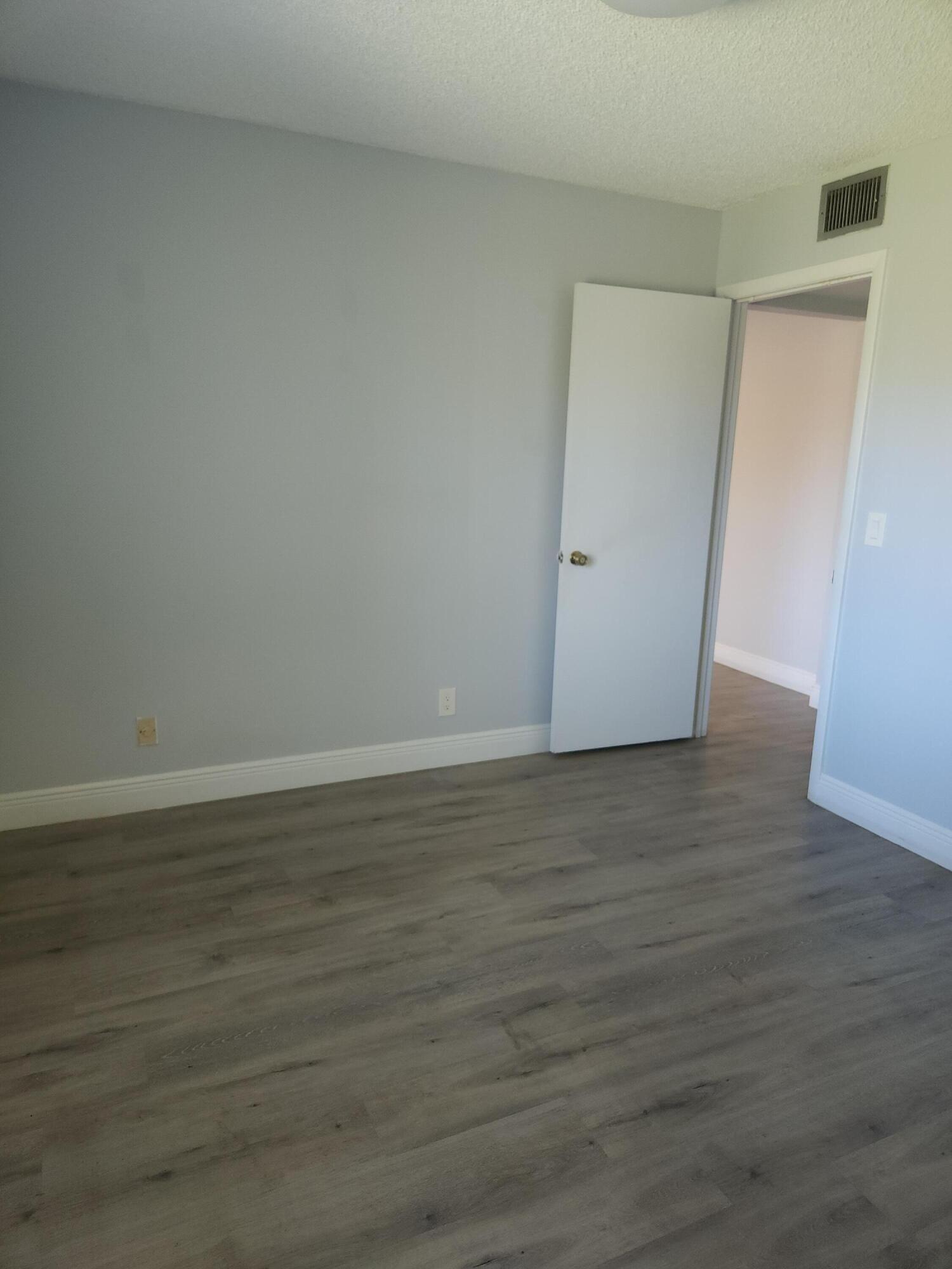 PINE RIDGE NORTH I CONDO - Residential Lease