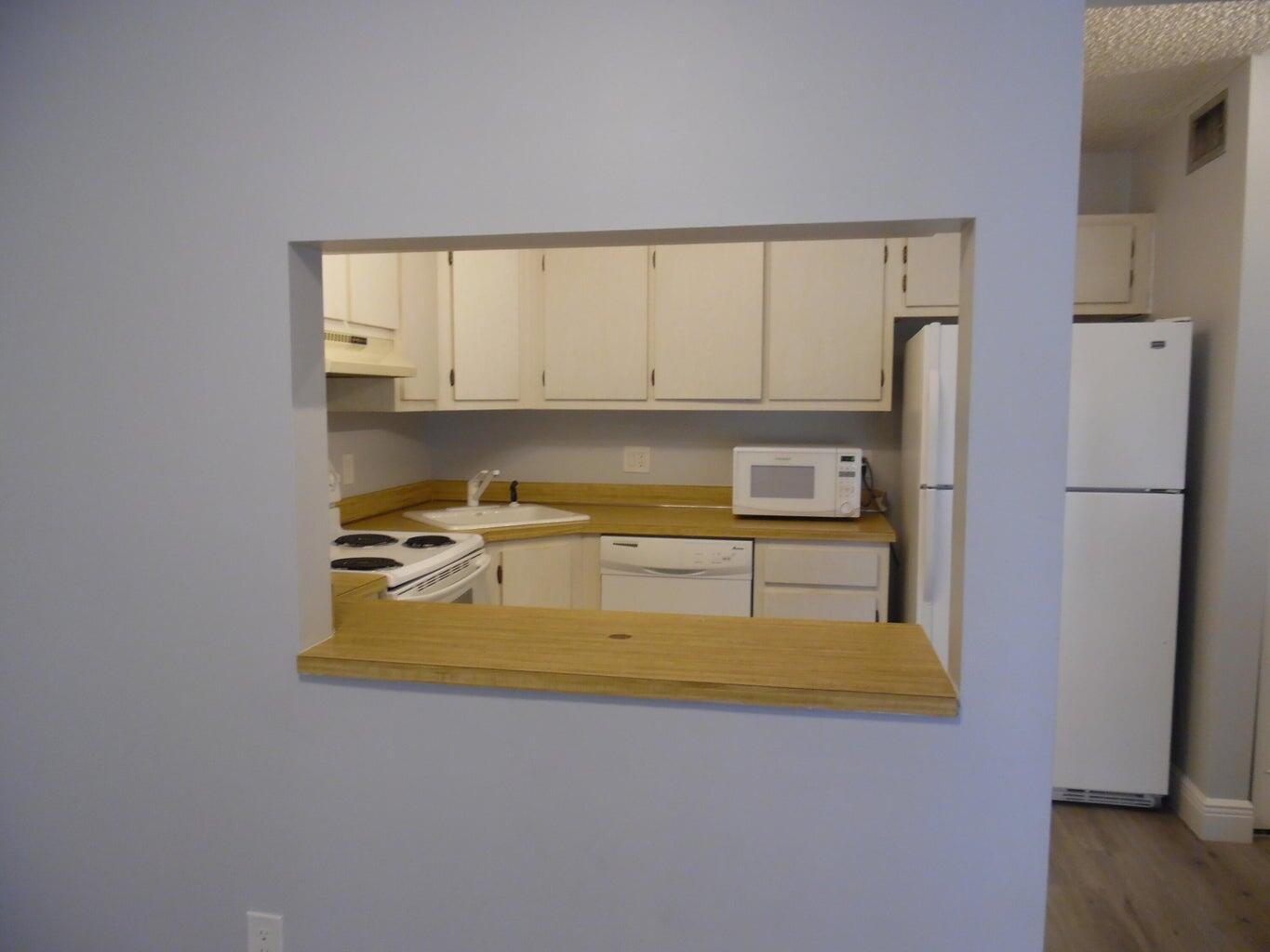 PINE RIDGE NORTH I CONDO - Residential Lease