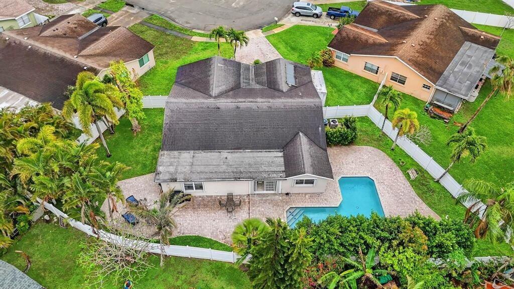 SANDALFOOT COVE SEC 11 - Residential