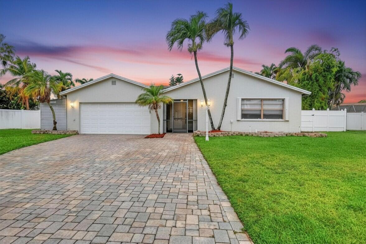 SANDALFOOT COVE SEC 11 - Residential