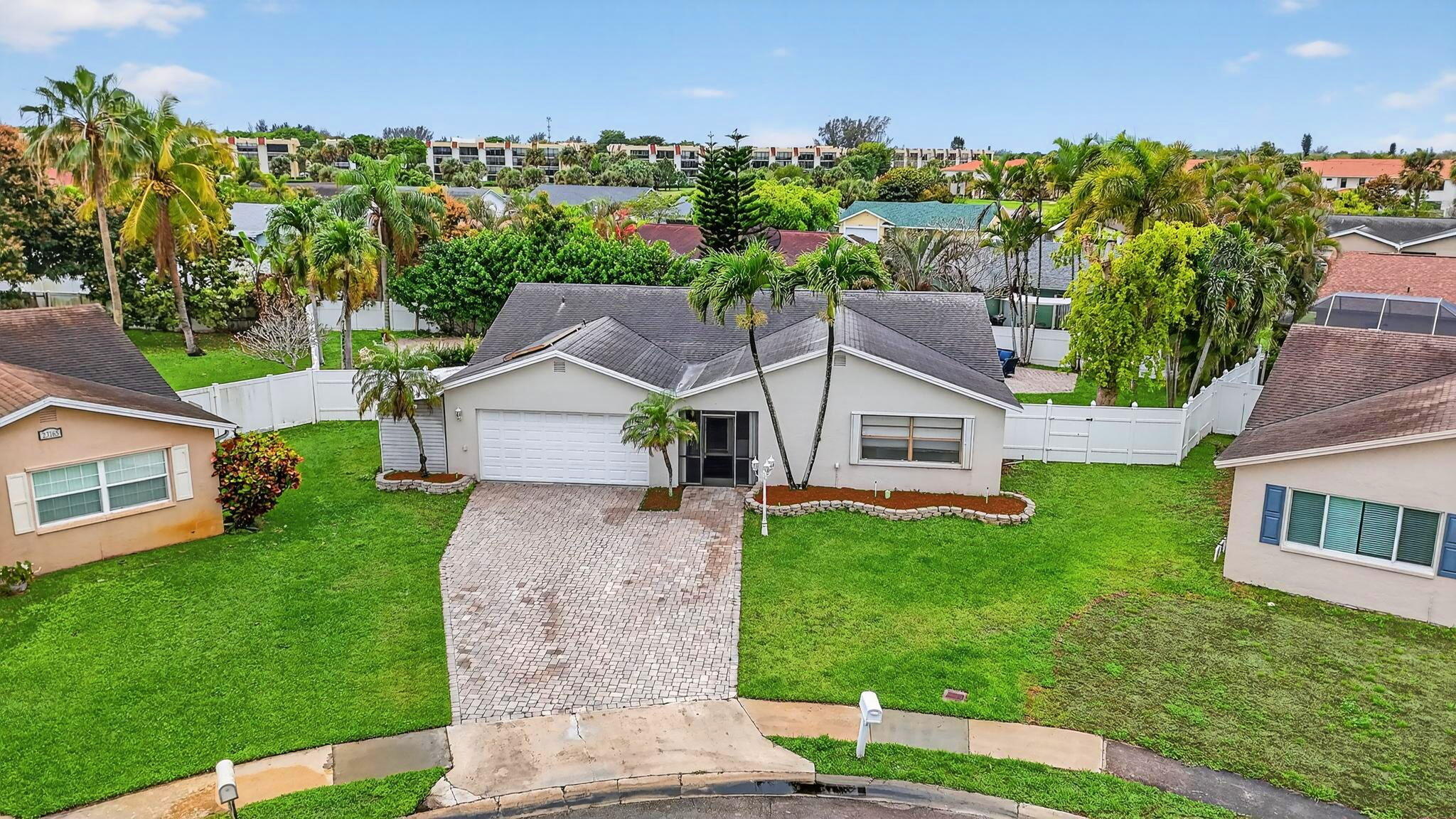 SANDALFOOT COVE SEC 11 - Residential