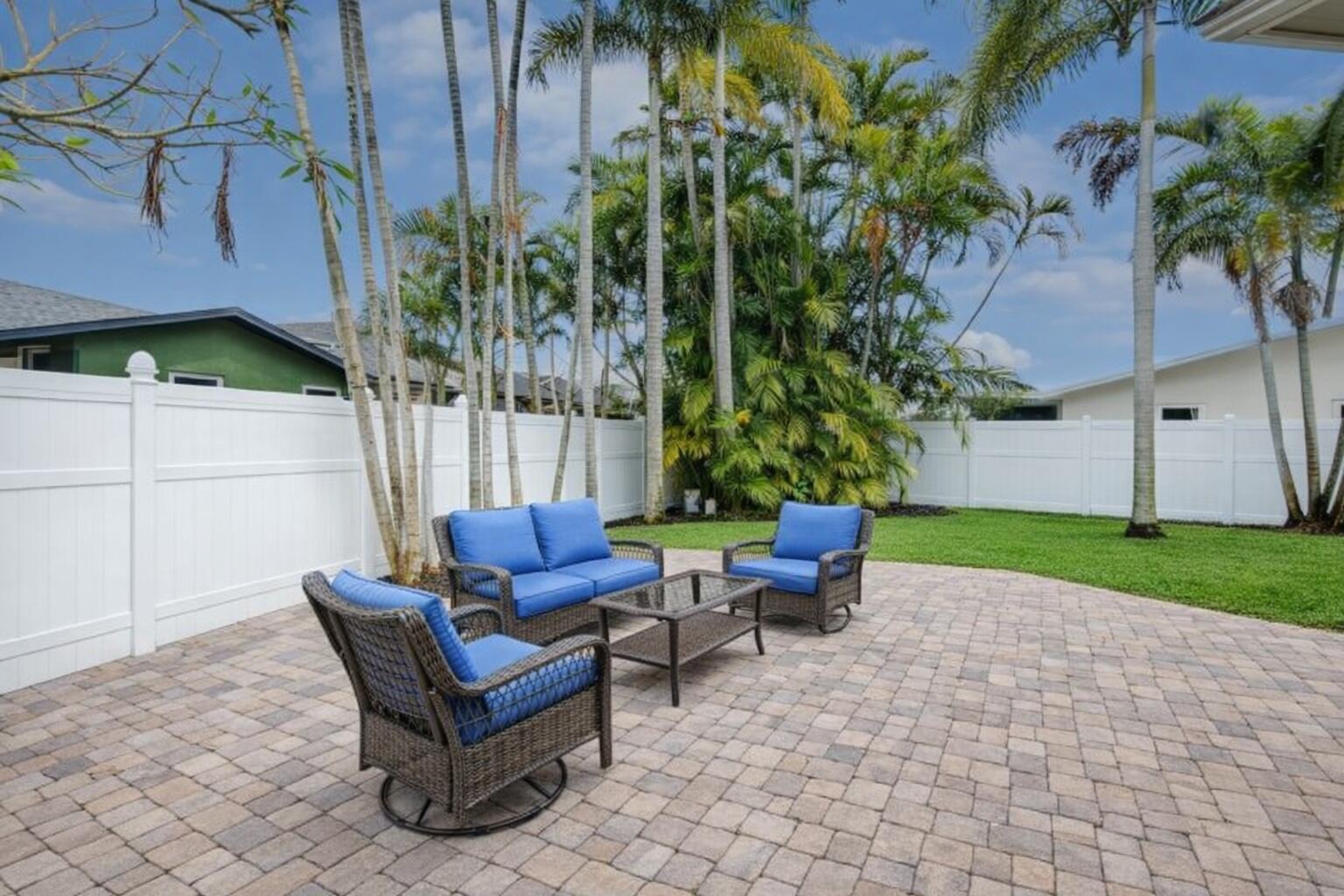 SANDALFOOT COVE SEC 11 - Residential