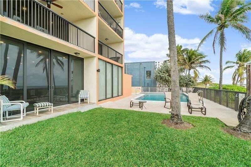 OCEAN TOWNHOUSES CONDO - Residential