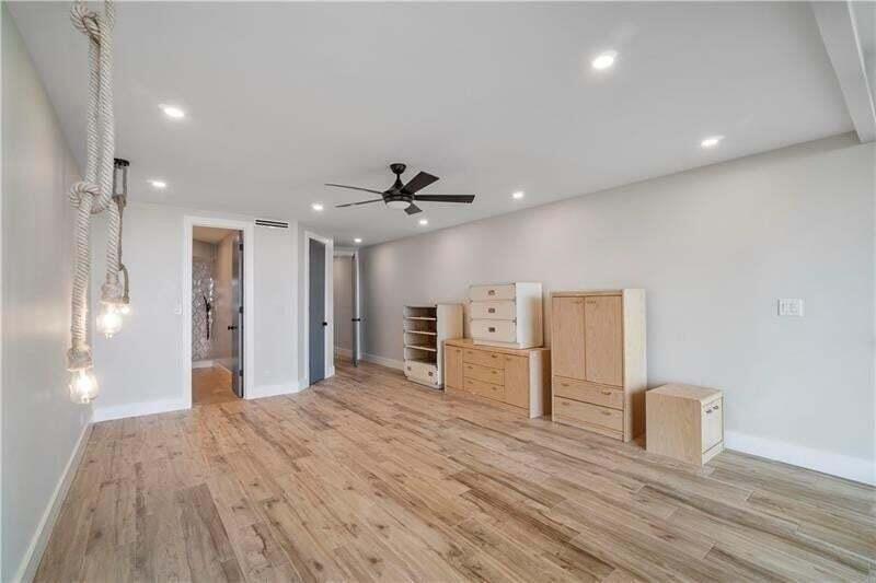 OCEAN TOWNHOUSES CONDO - Residential