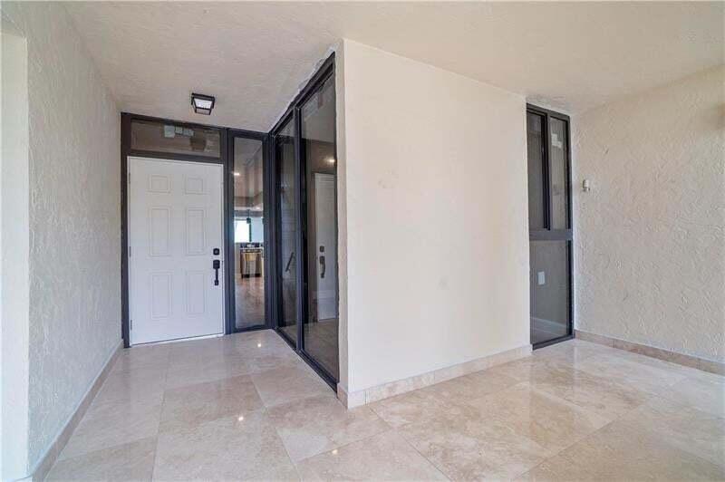 OCEAN TOWNHOUSES CONDO - Residential