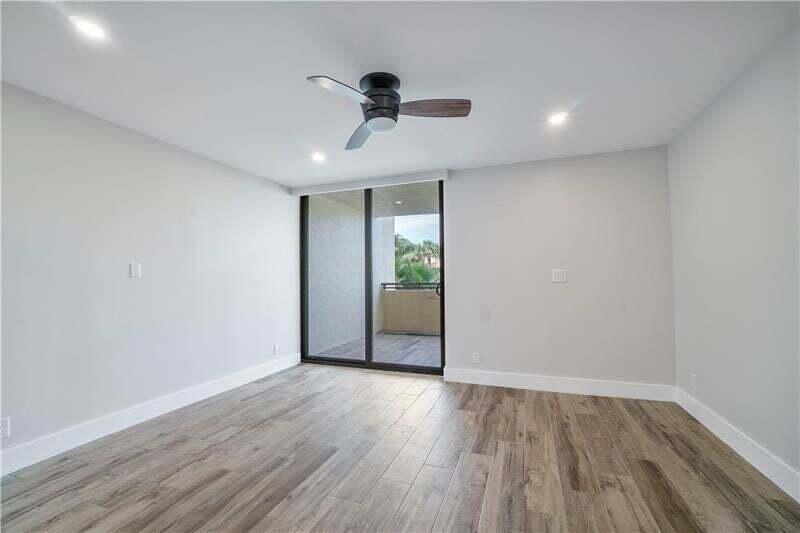 OCEAN TOWNHOUSES CONDO - Residential