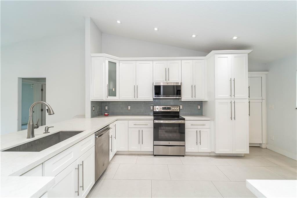 Acreage & Unrec - Residential