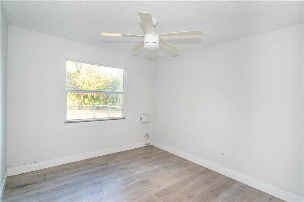 Acreage & Unrec - Residential