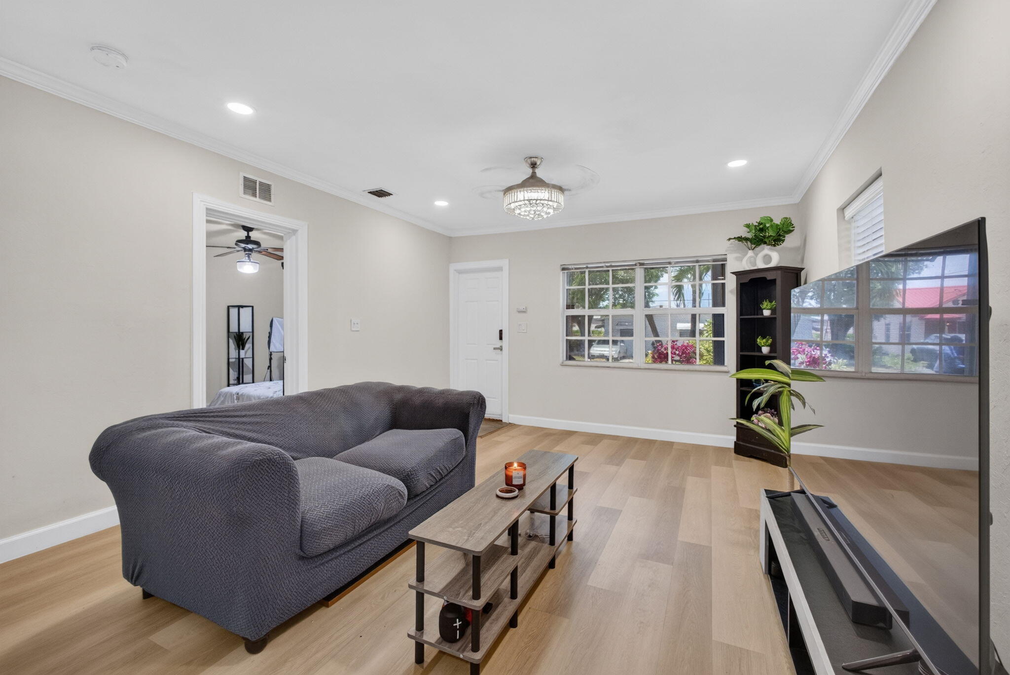 NORTH LAKE WORTH - Residential