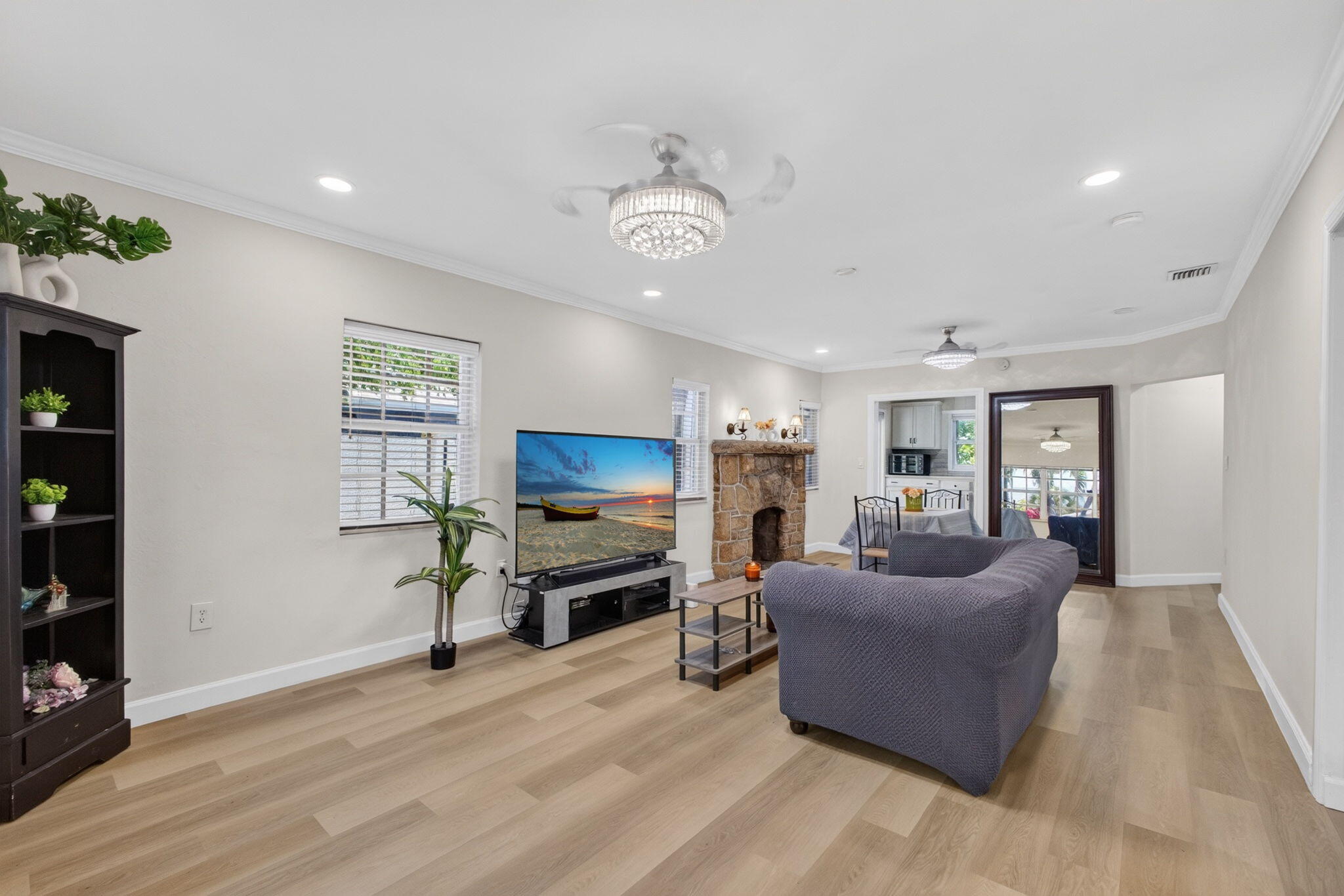 NORTH LAKE WORTH - Residential