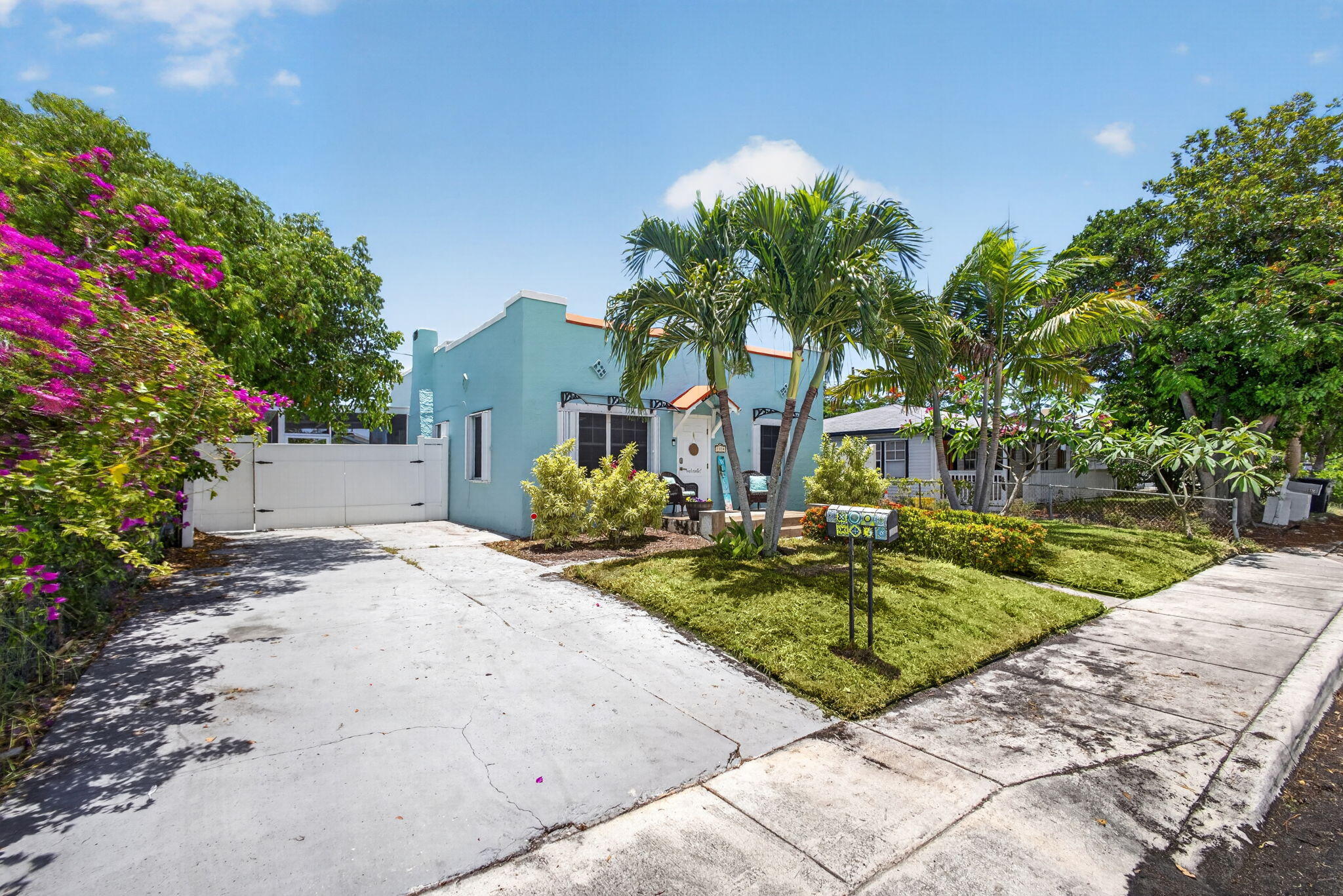 NORTH LAKE WORTH - Residential