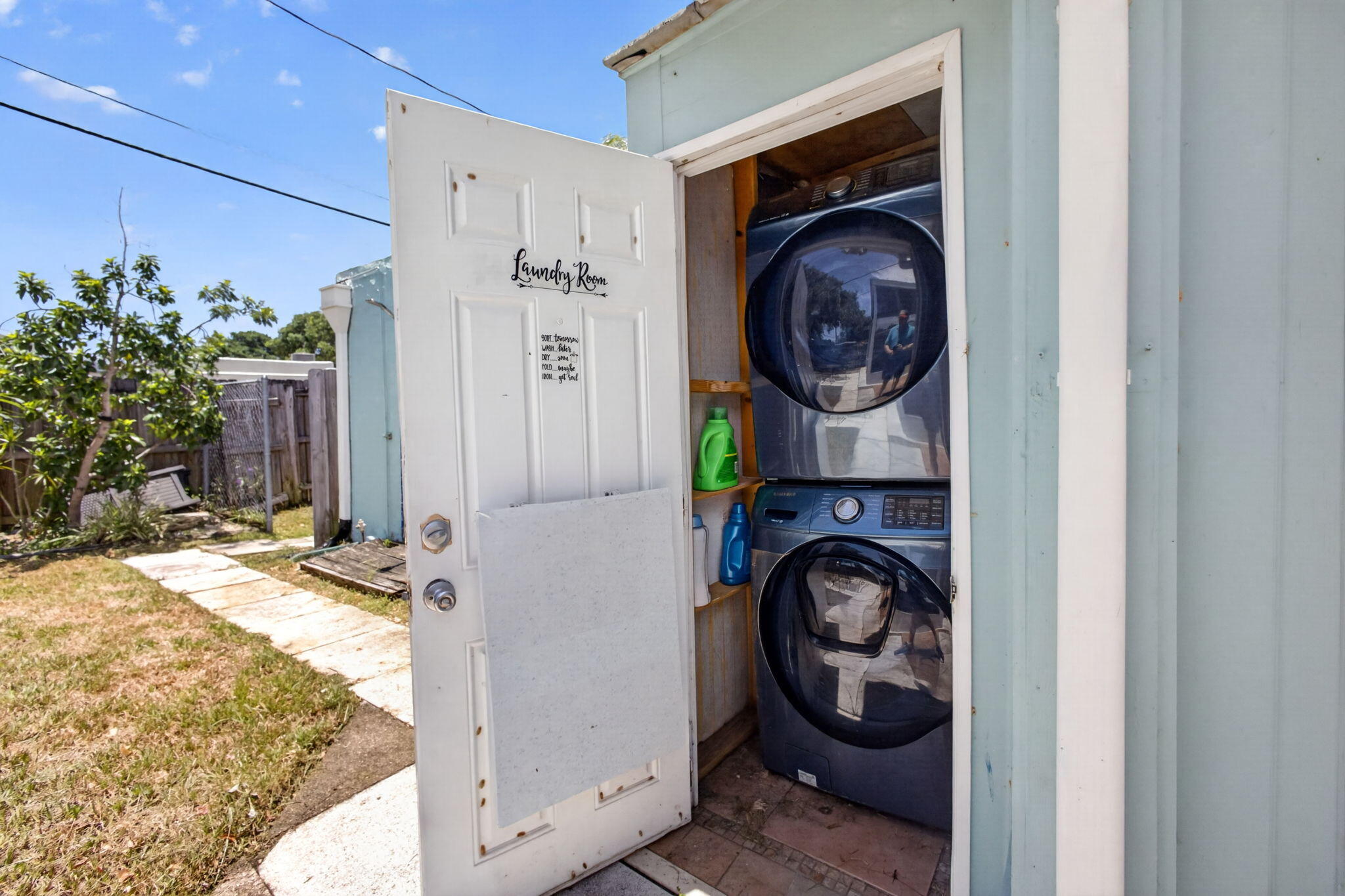 NORTH LAKE WORTH - Residential