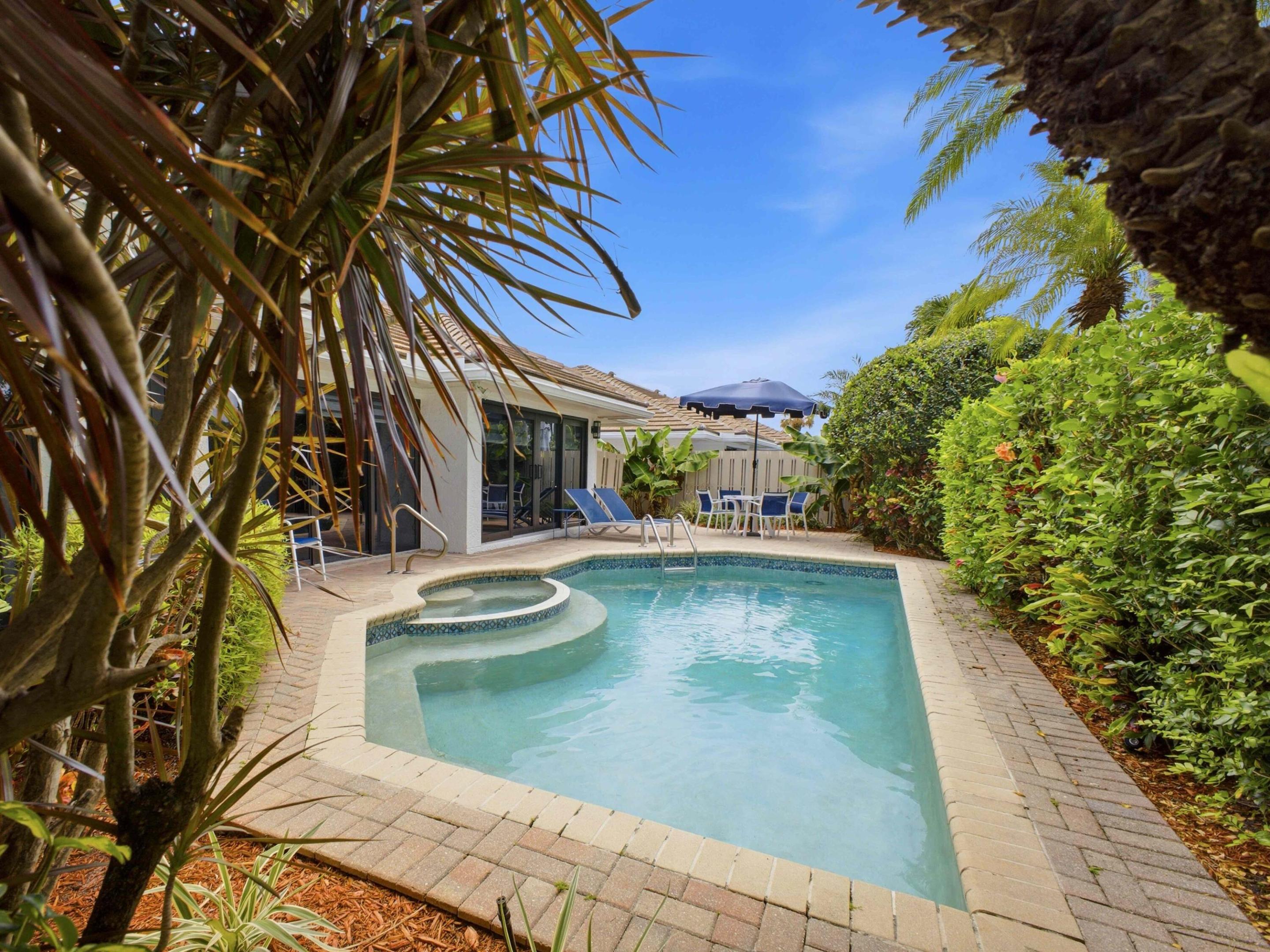CYPRESS POINT VILLAS - Residential