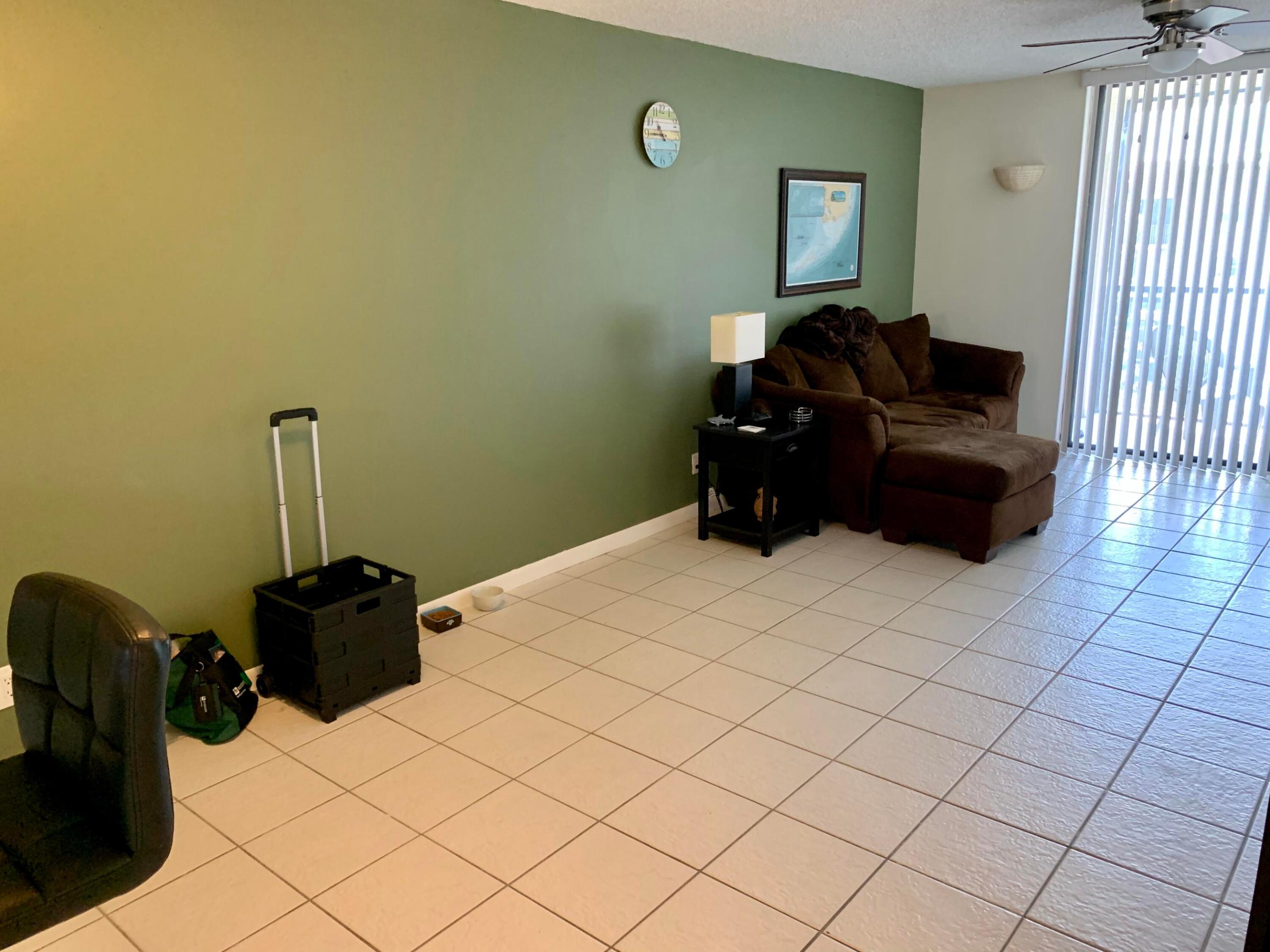 PLANTATION RACQUET CLUB - Residential