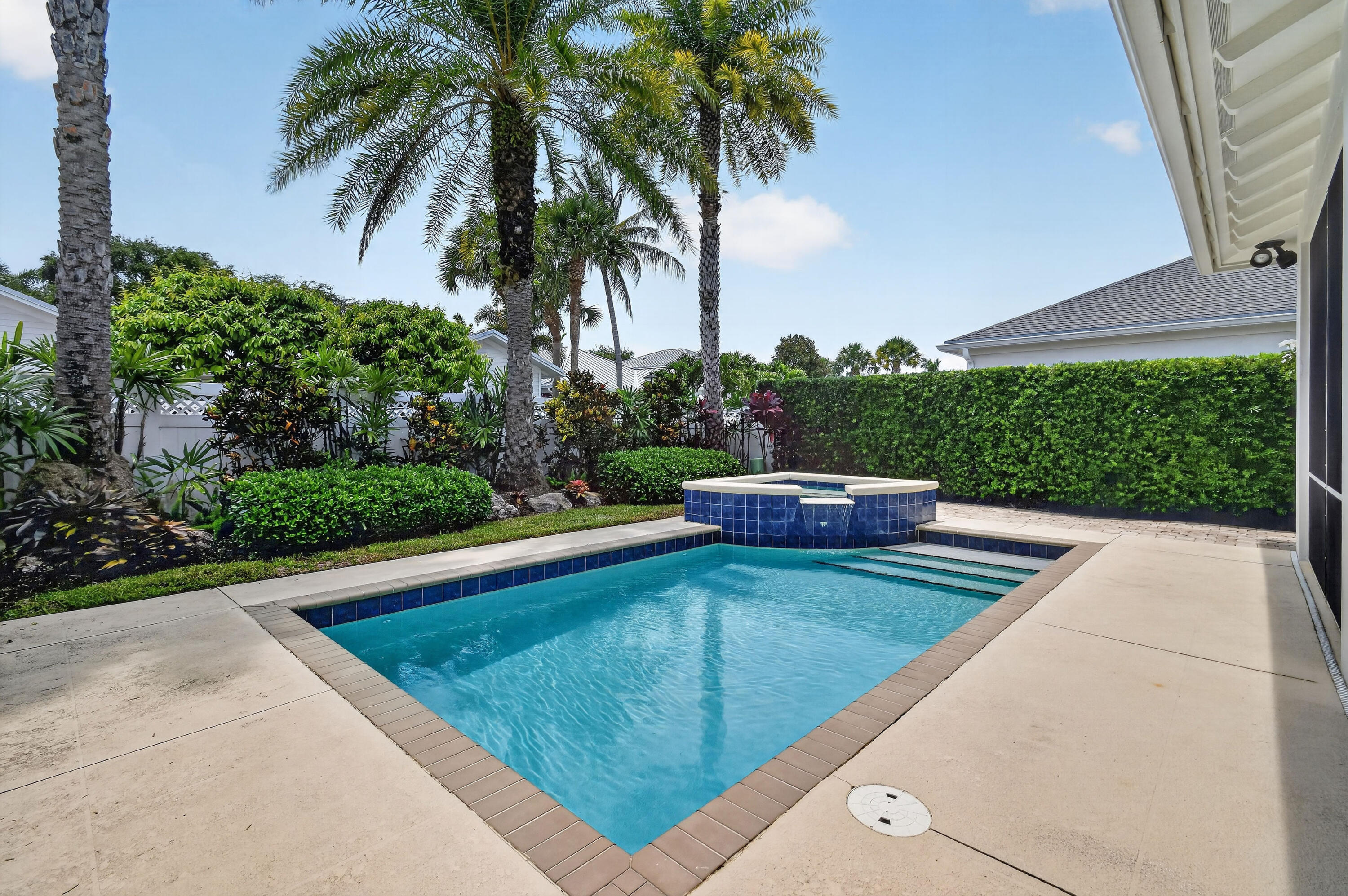 MALLORY CREEK AT ABACOA 2 - Residential