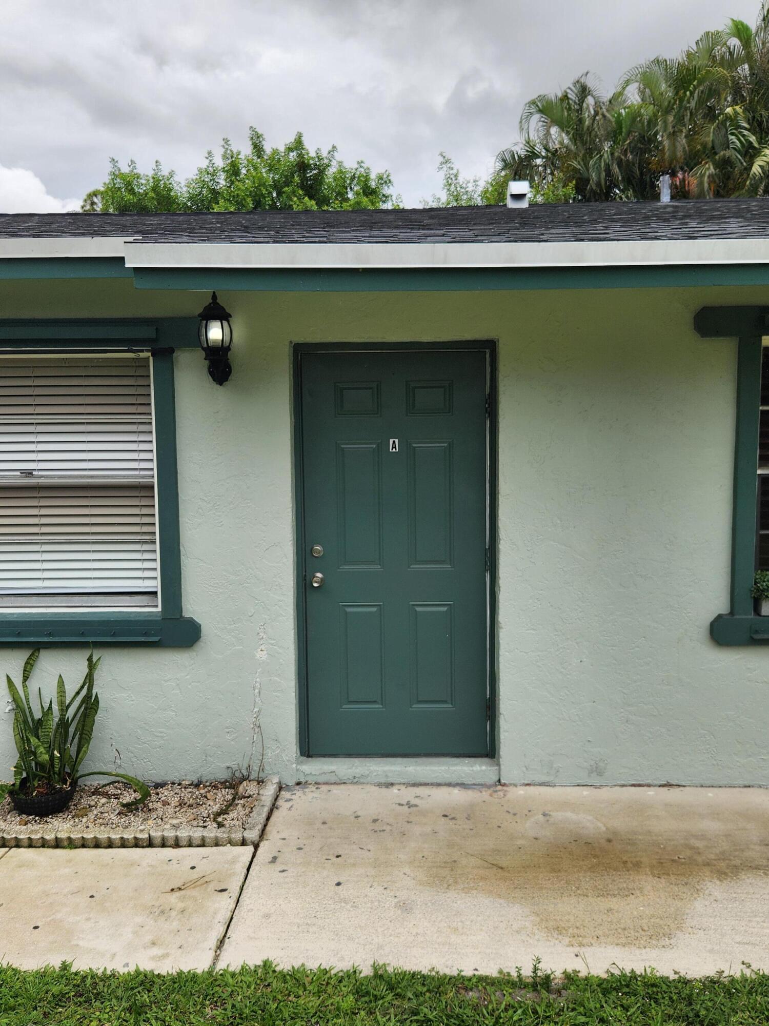 LAURA LANE UNREC ON AM-52 - Residential Lease