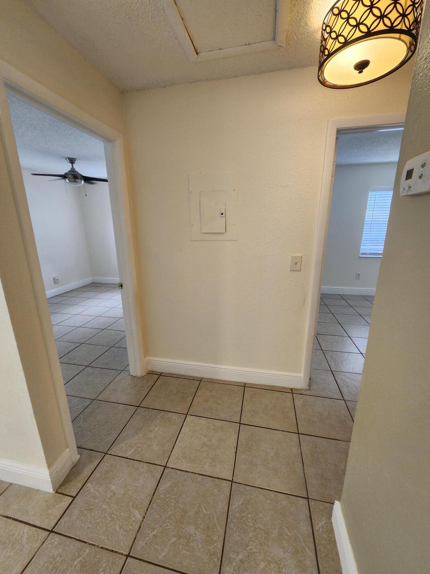 LAURA LANE UNREC ON AM-52 - Residential Lease
