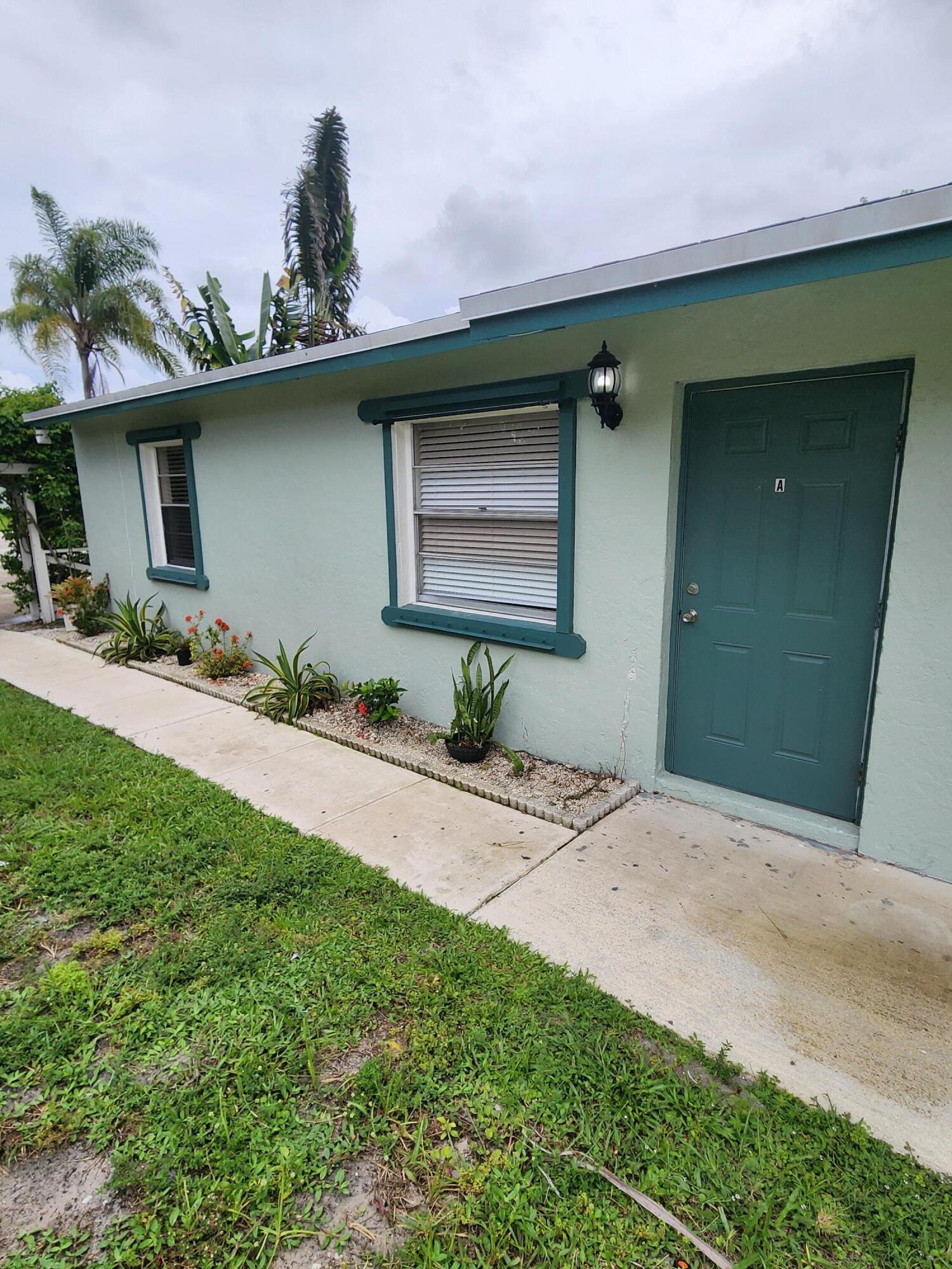 LAURA LANE UNREC ON AM-52 - Residential Lease