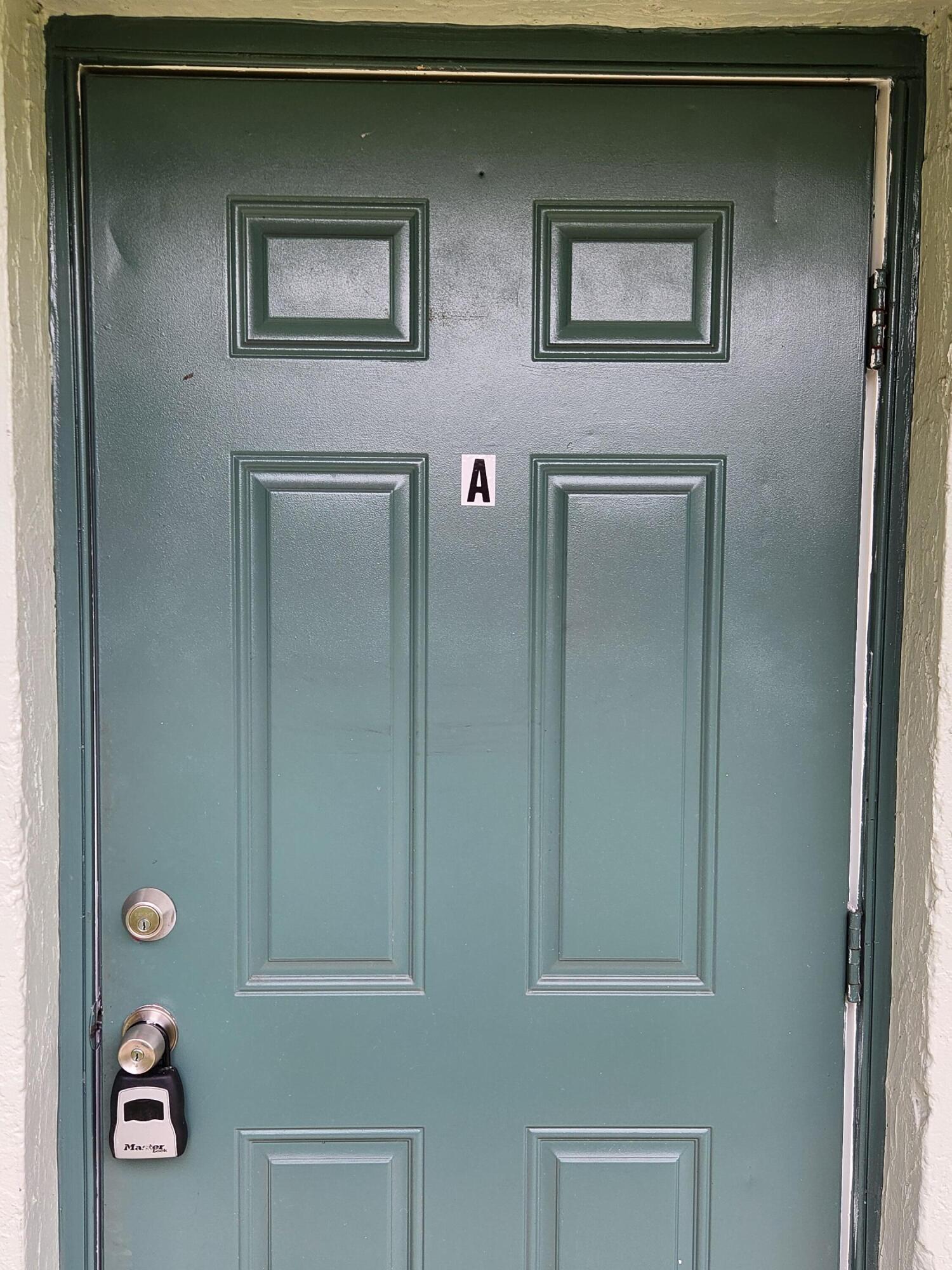 LAURA LANE UNREC ON AM-52 - Residential Lease