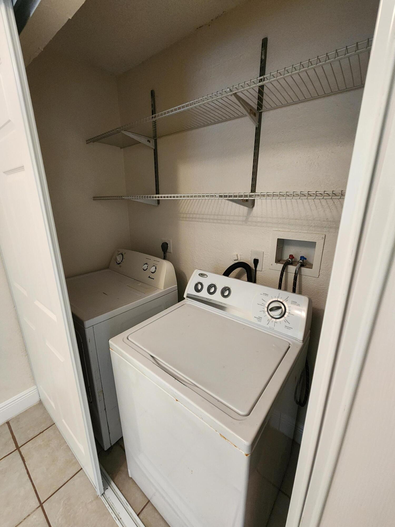 LAURA LANE UNREC ON AM-52 - Residential Lease
