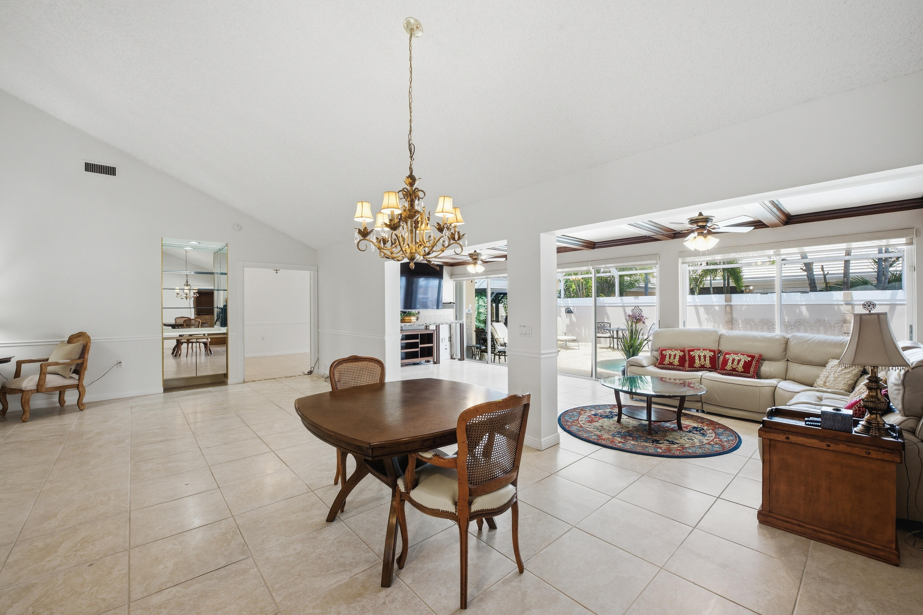 SARATOGA BAY - Residential