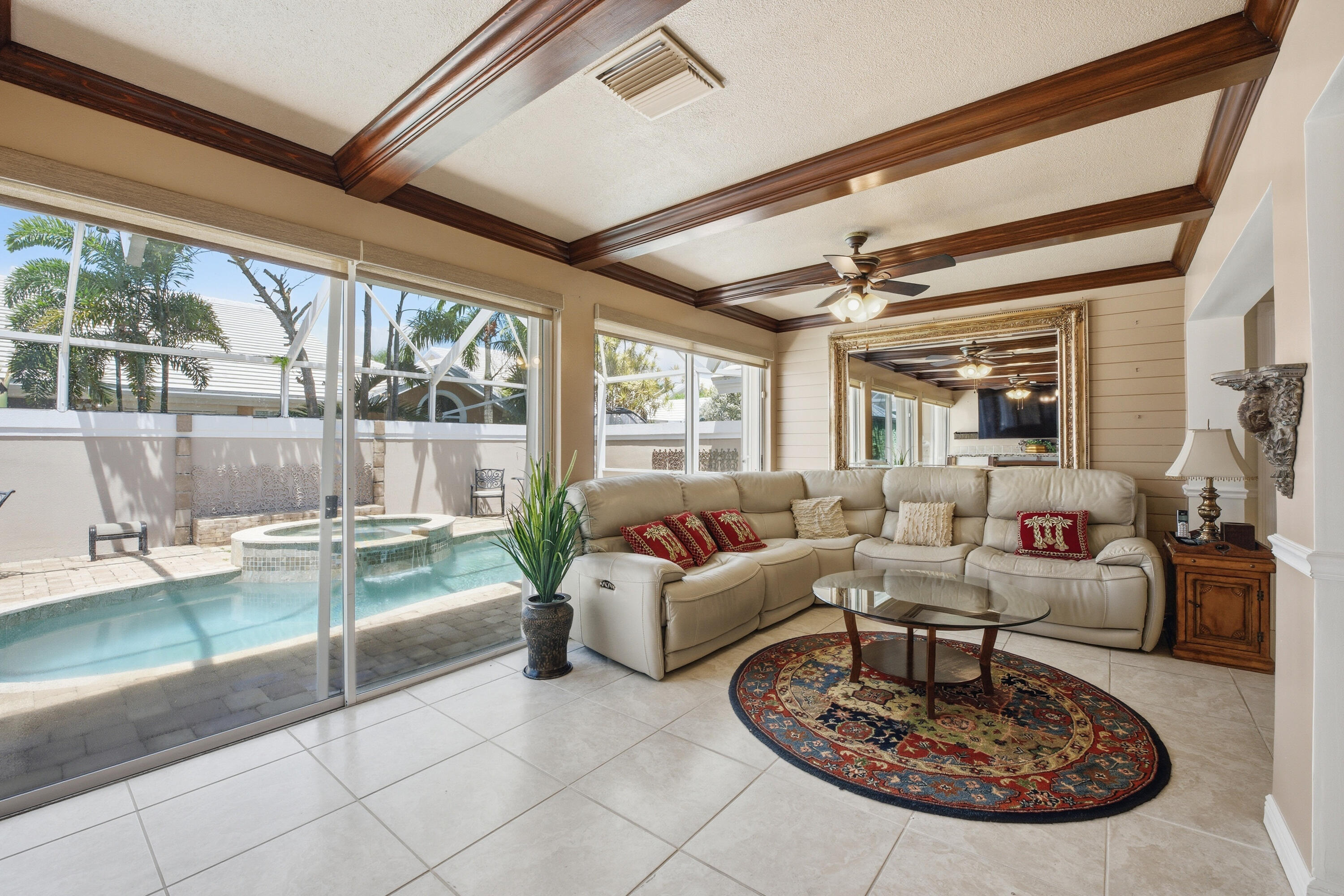 SARATOGA BAY - Residential