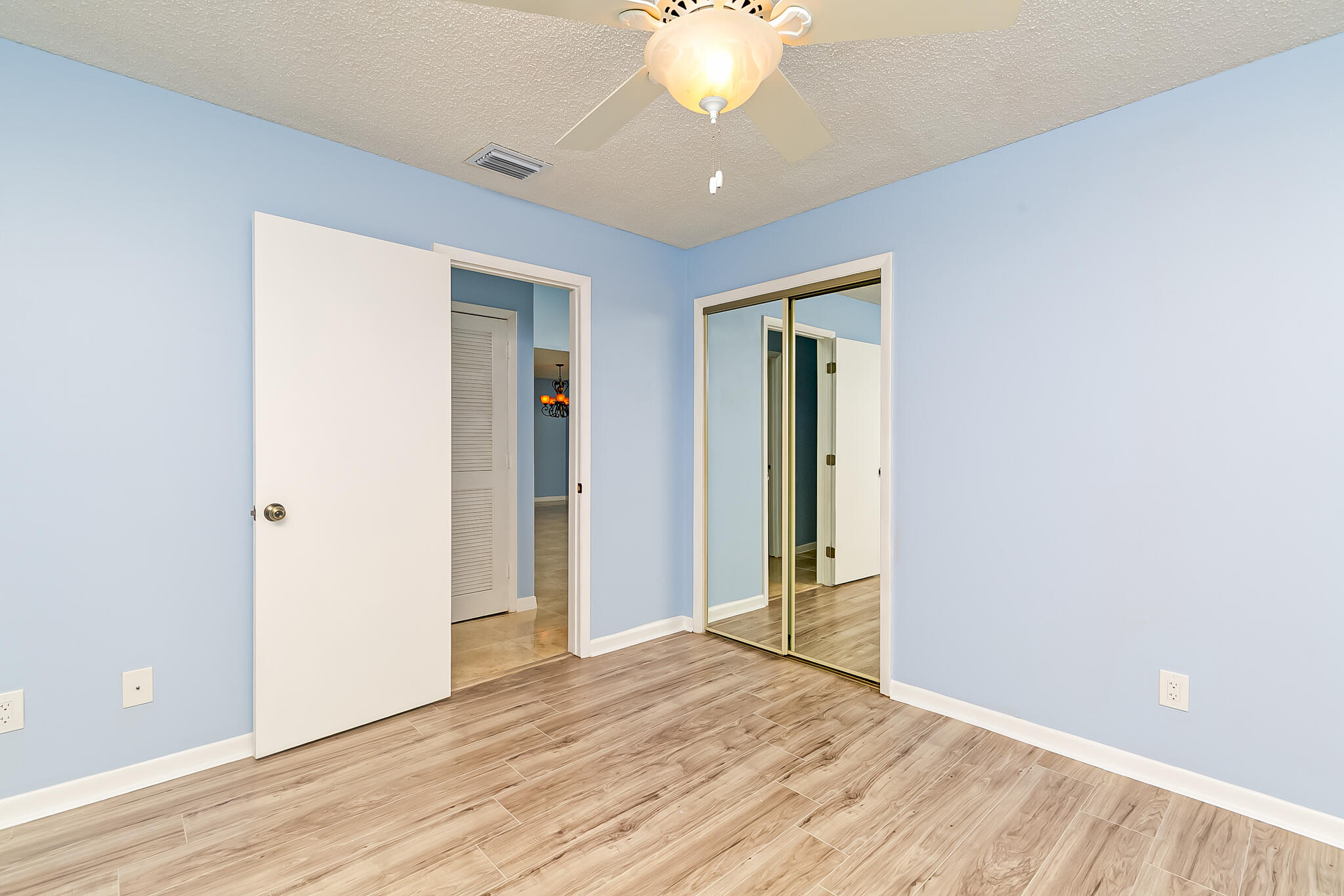 VILLAS AT GATOR TRACE - Residential Lease