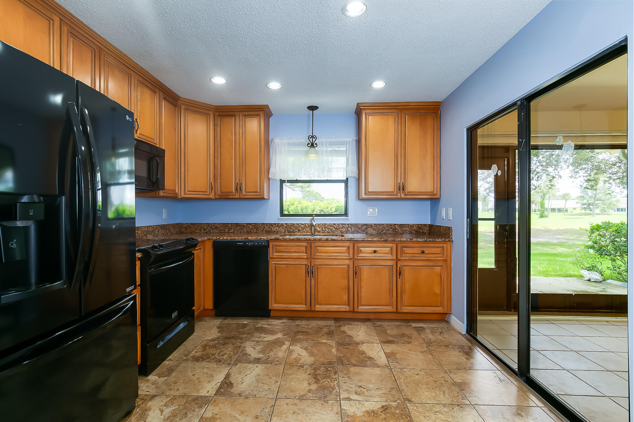 VILLAS AT GATOR TRACE - Residential Lease