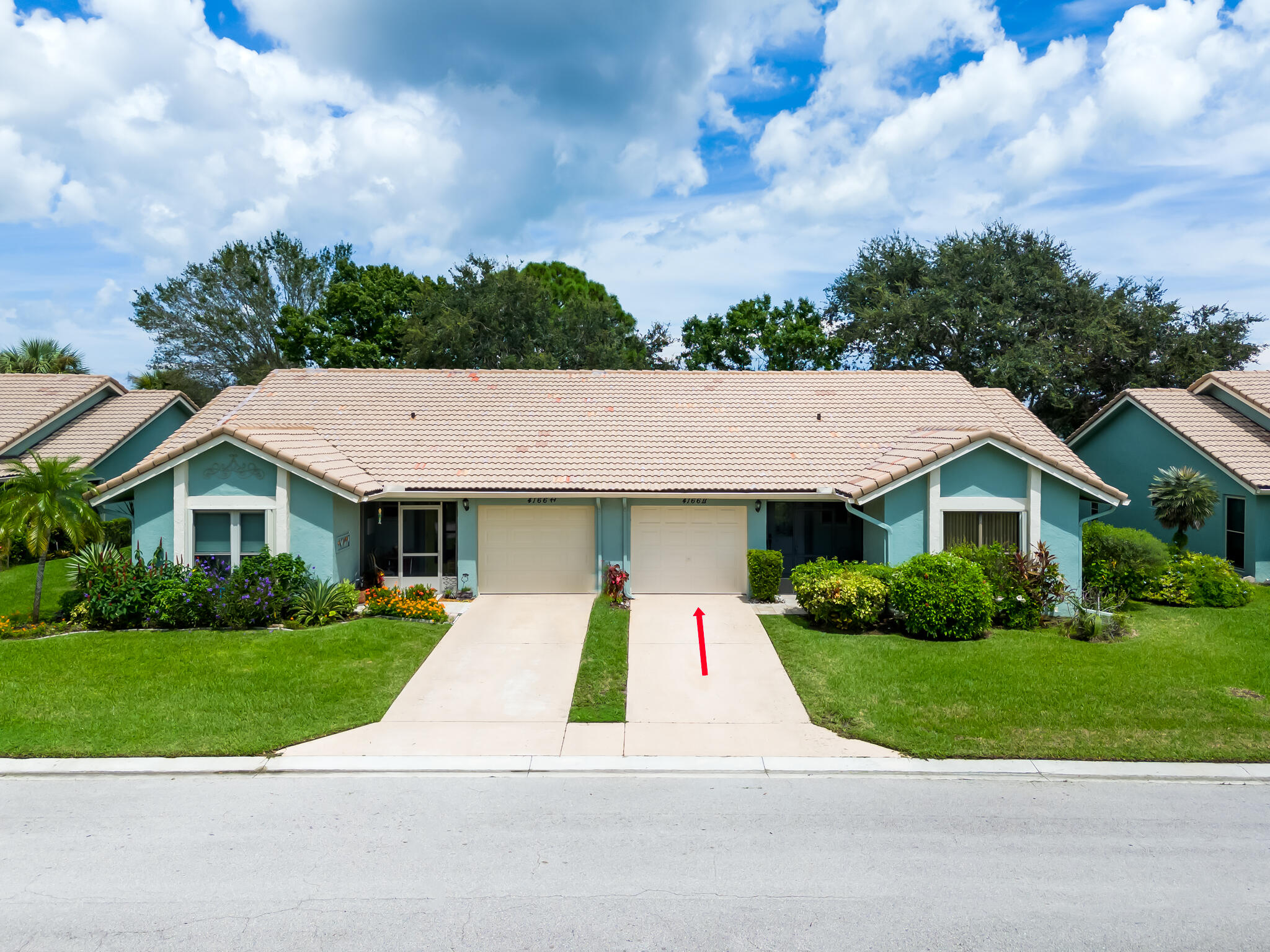 VILLAS AT GATOR TRACE - Residential Lease