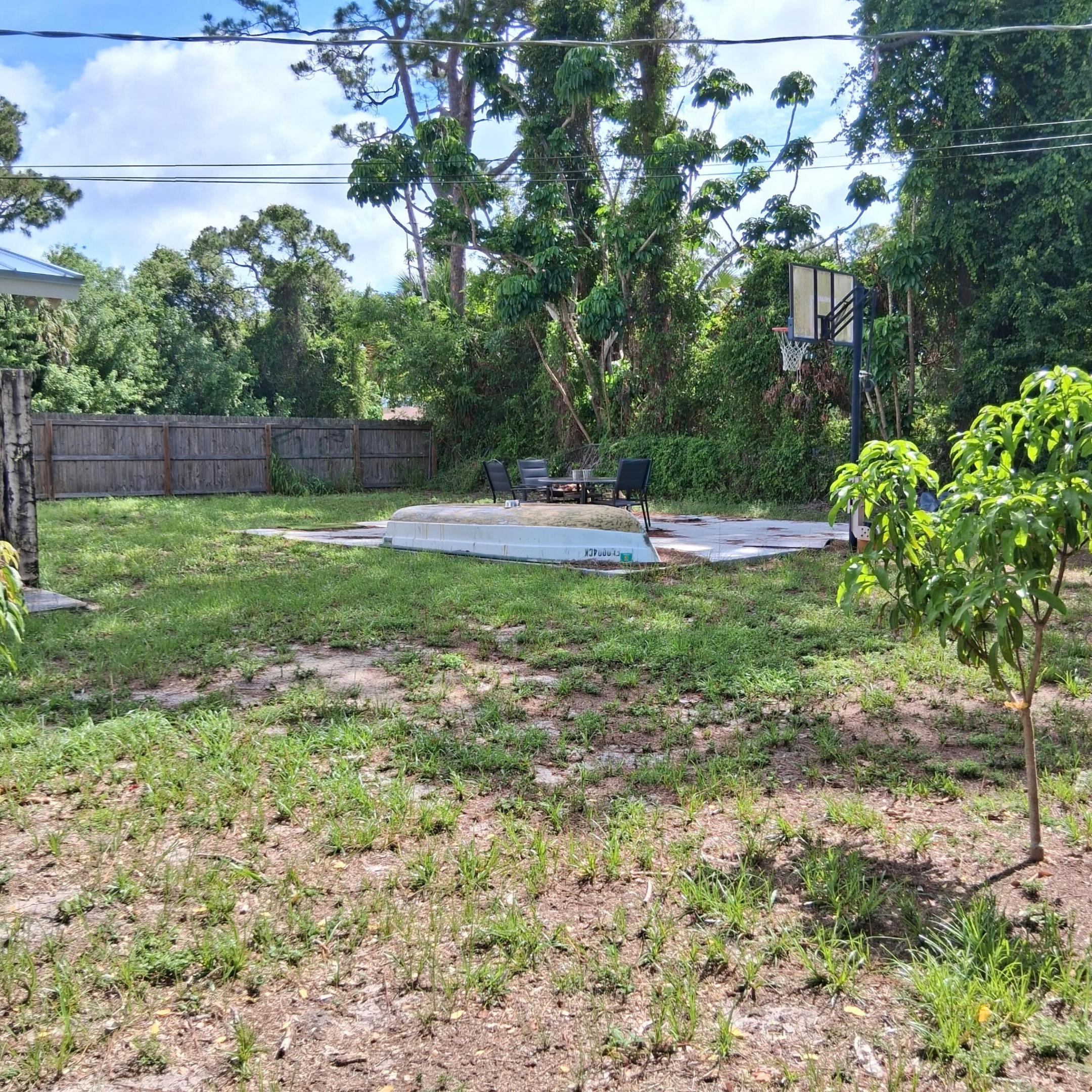 SUNLAND GARDENS - Residential
