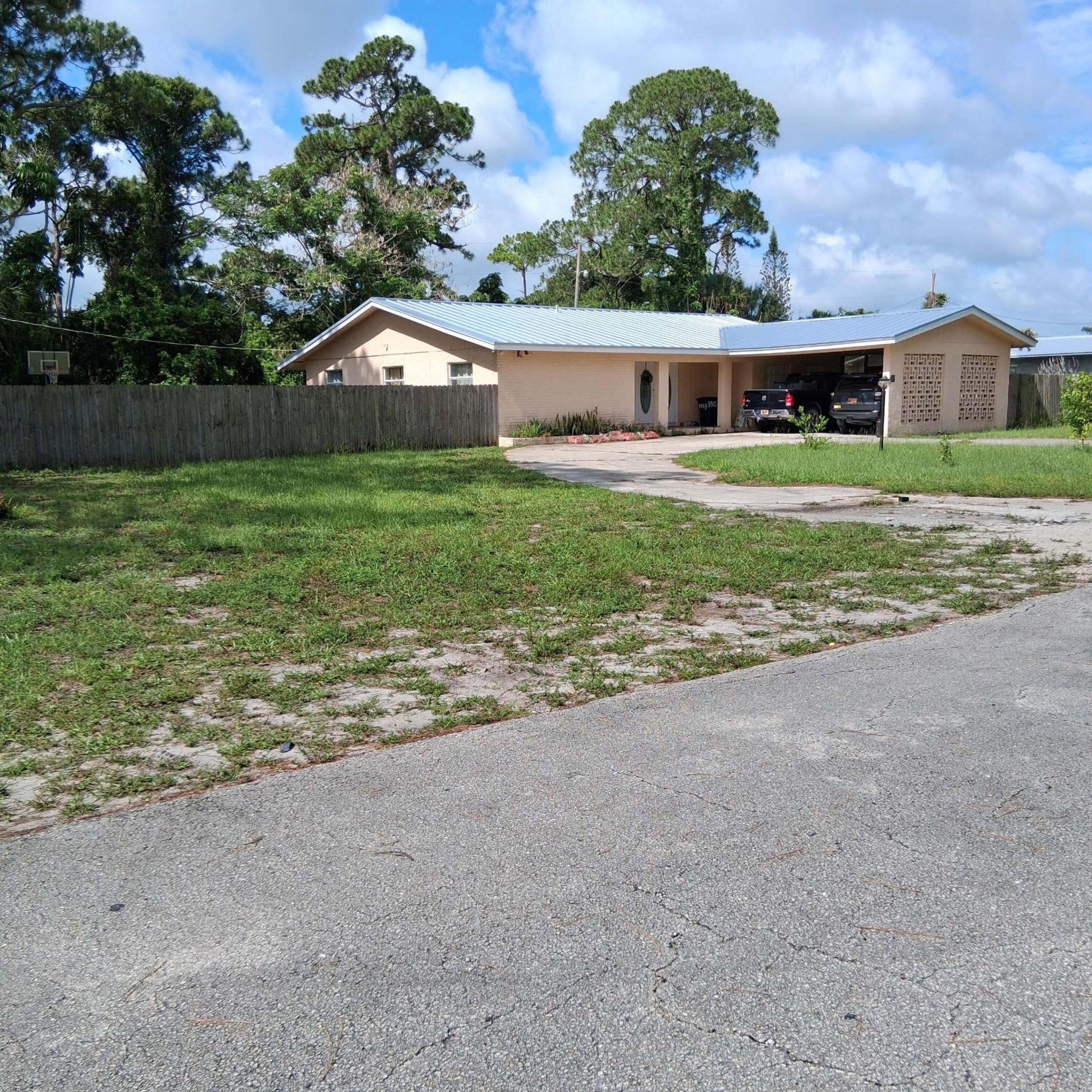 SUNLAND GARDENS - Residential