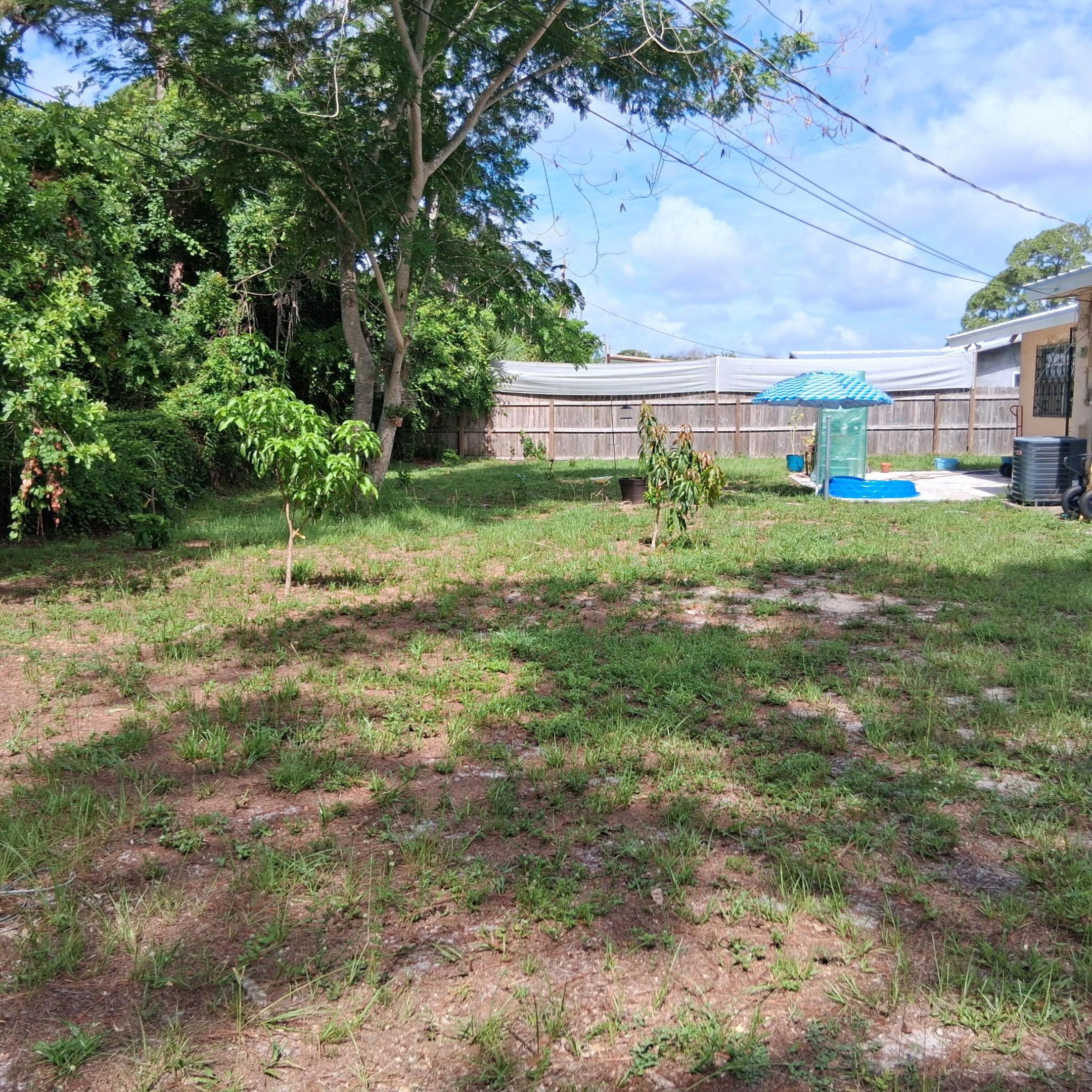 SUNLAND GARDENS - Residential