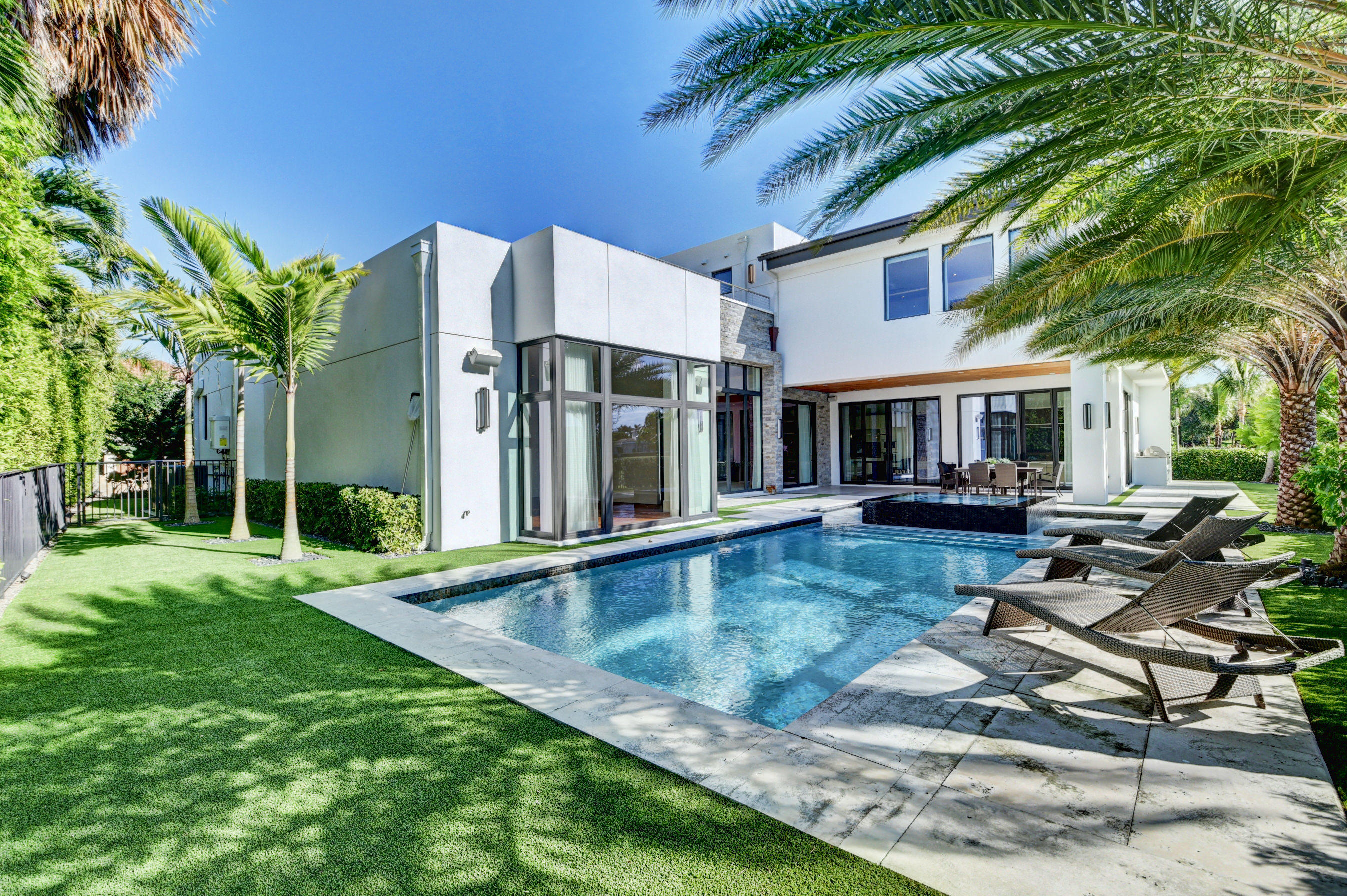 ST ANDREWS COUNTRY CLUB - Residential
