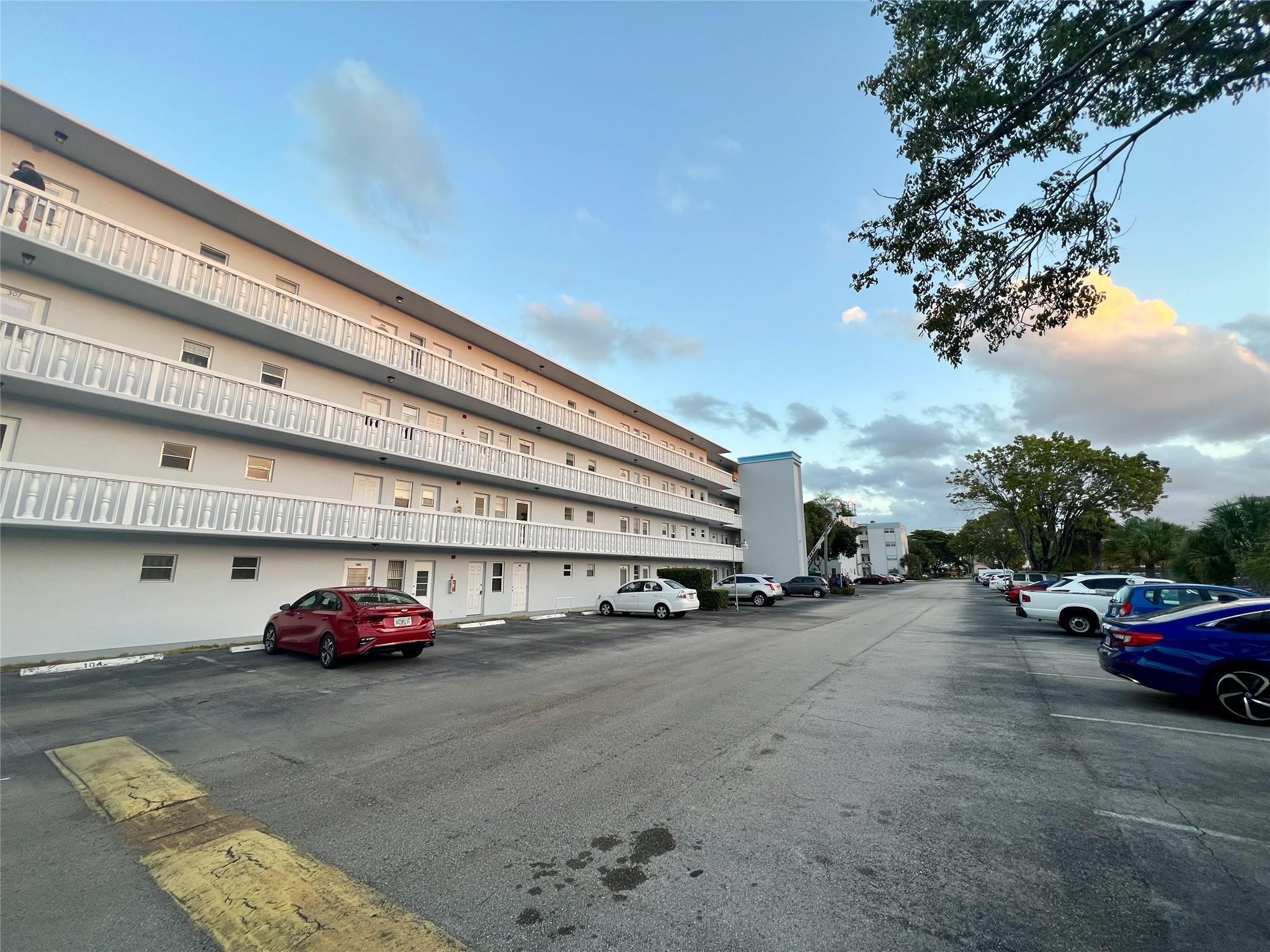 Unbelievable location!! Beautiful, very comfortable 1/1 condo with lagoon view!! All tile floors, modern look, big screened in Florida room. Community has fantastic pool area, activities center. All these minutes from Hollywood/Fort Lauderdale airport, the beach, grocery stores, restaurants, etc. Easy access to US-1, I-95, I-595 & A1A!! (55+ community, association requires 700 credit minimum score).