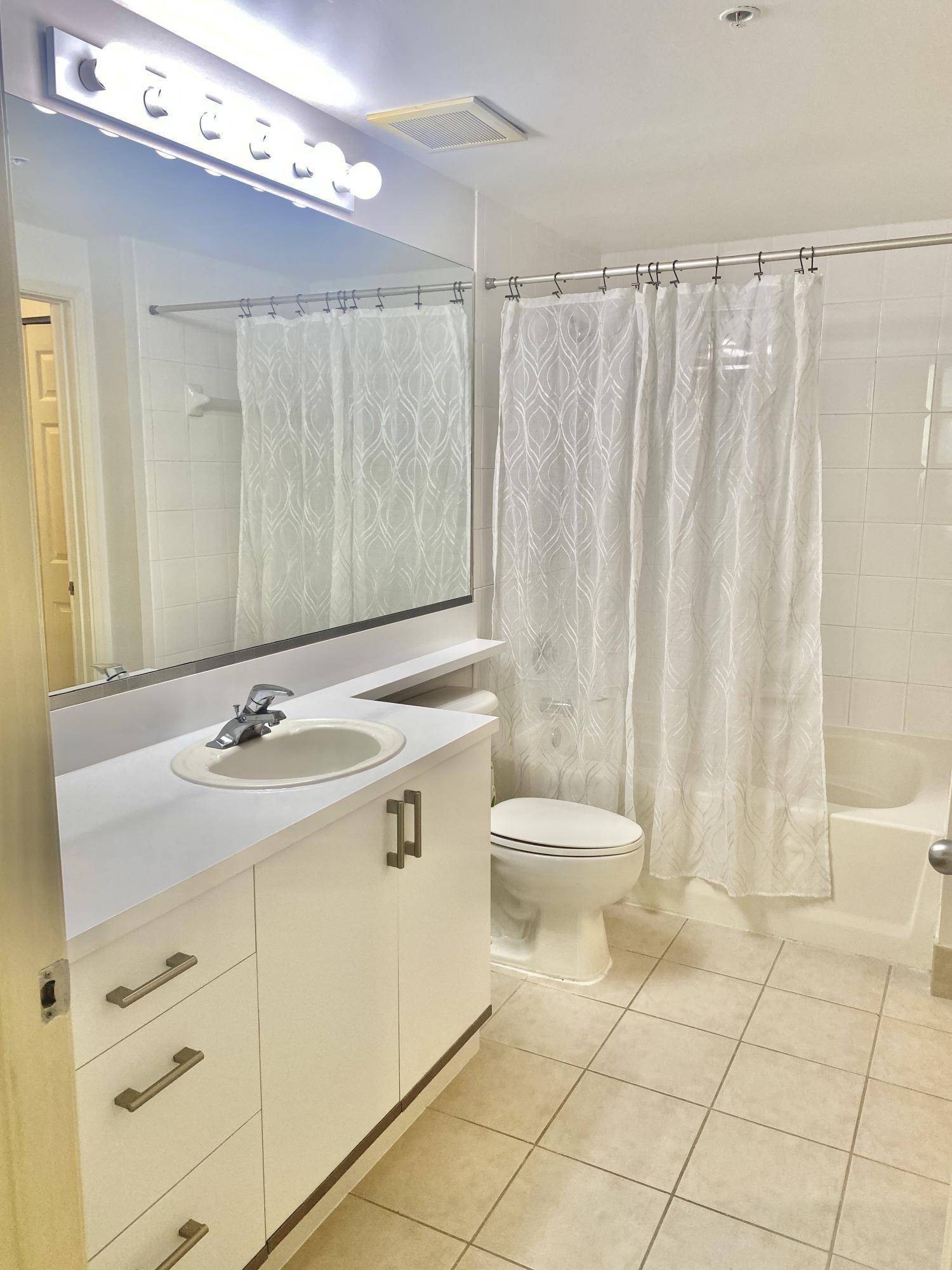 COURTYARDS IN CITYPLACE CONDO - Residential Lease