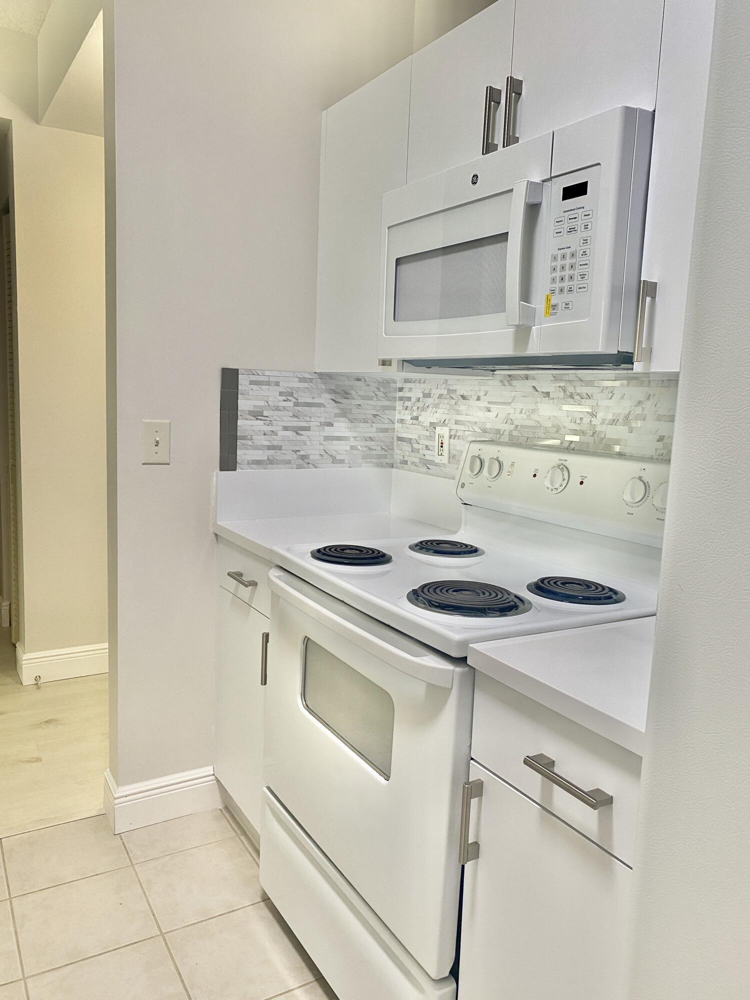 COURTYARDS IN CITYPLACE CONDO - Residential Lease