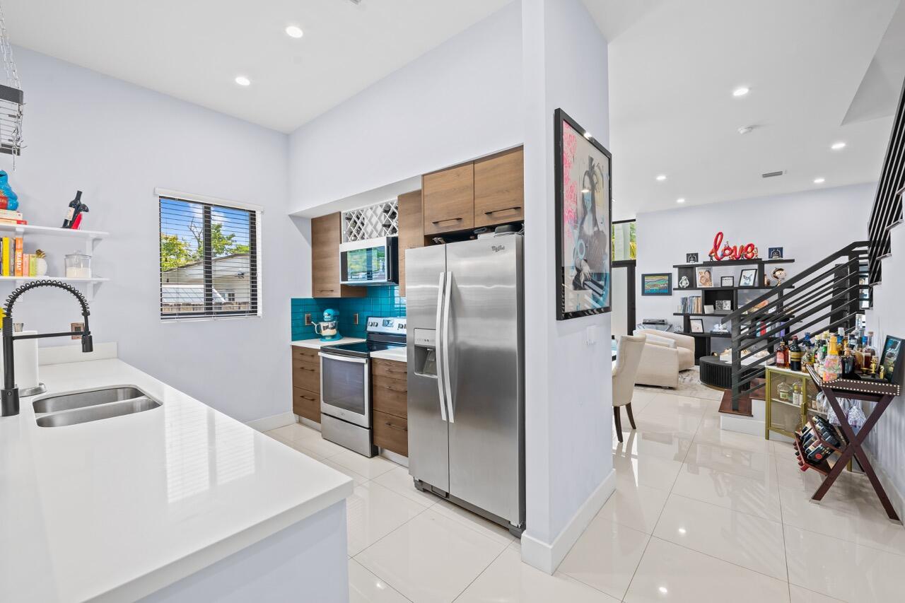 LYNDALE SECOND ADDITION - Residential