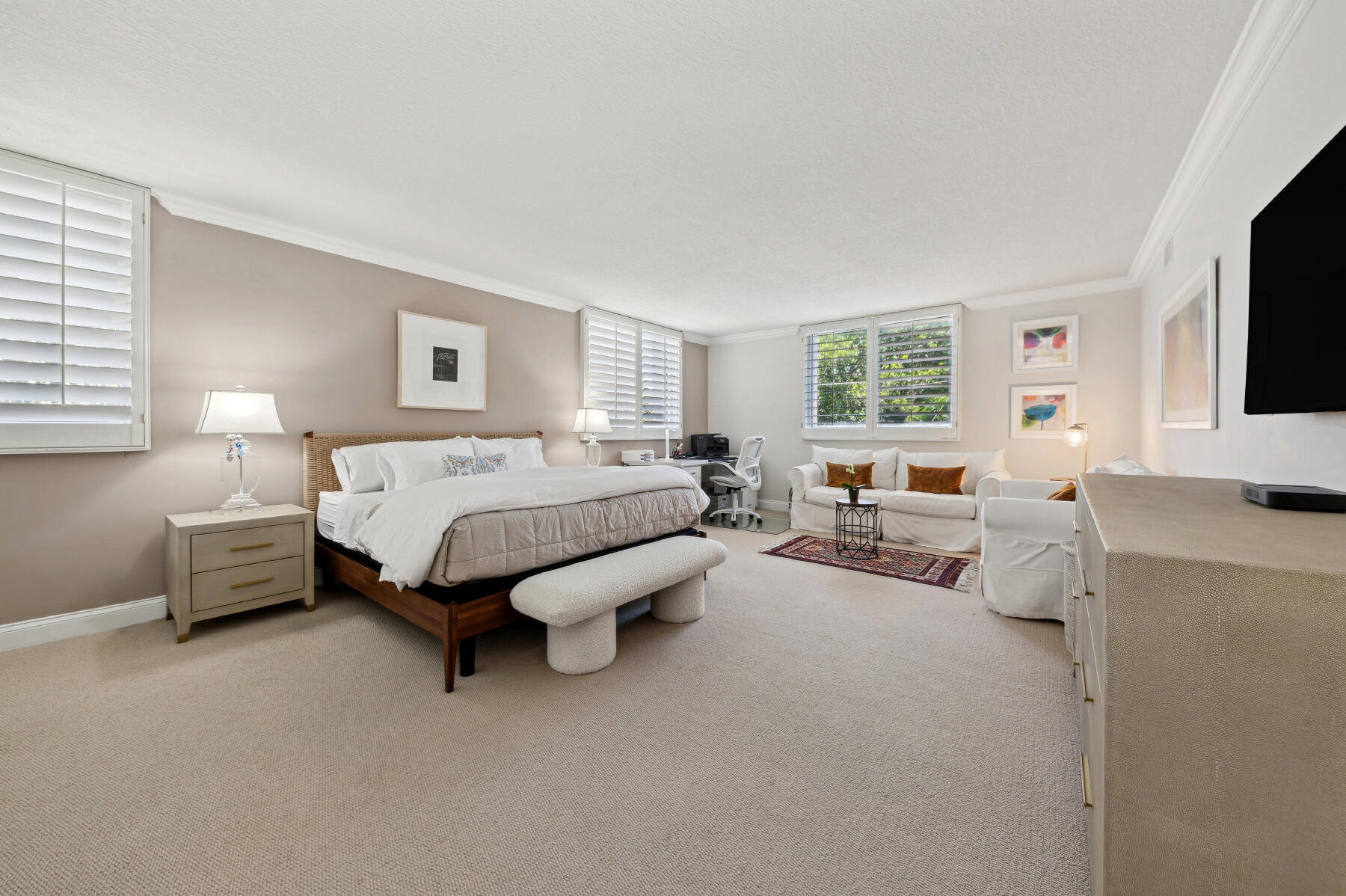 Beautiful 3 bedroom 2 bathroom condo on the intracoastal. Kitchen and Master bedroom have been completely remodeled. Light and bright with large rooms, nice corner unit with good open space. 24/7 Guard gated, parking is underground garage under building, take elevator to private 2-unit per floor landing. Washer/Dryer in unit, Beach access directly across the street! Complex is close to Linton so easy on/off A-1-A access!!! Close to restaurants, shopping, fine dining, and 95.
