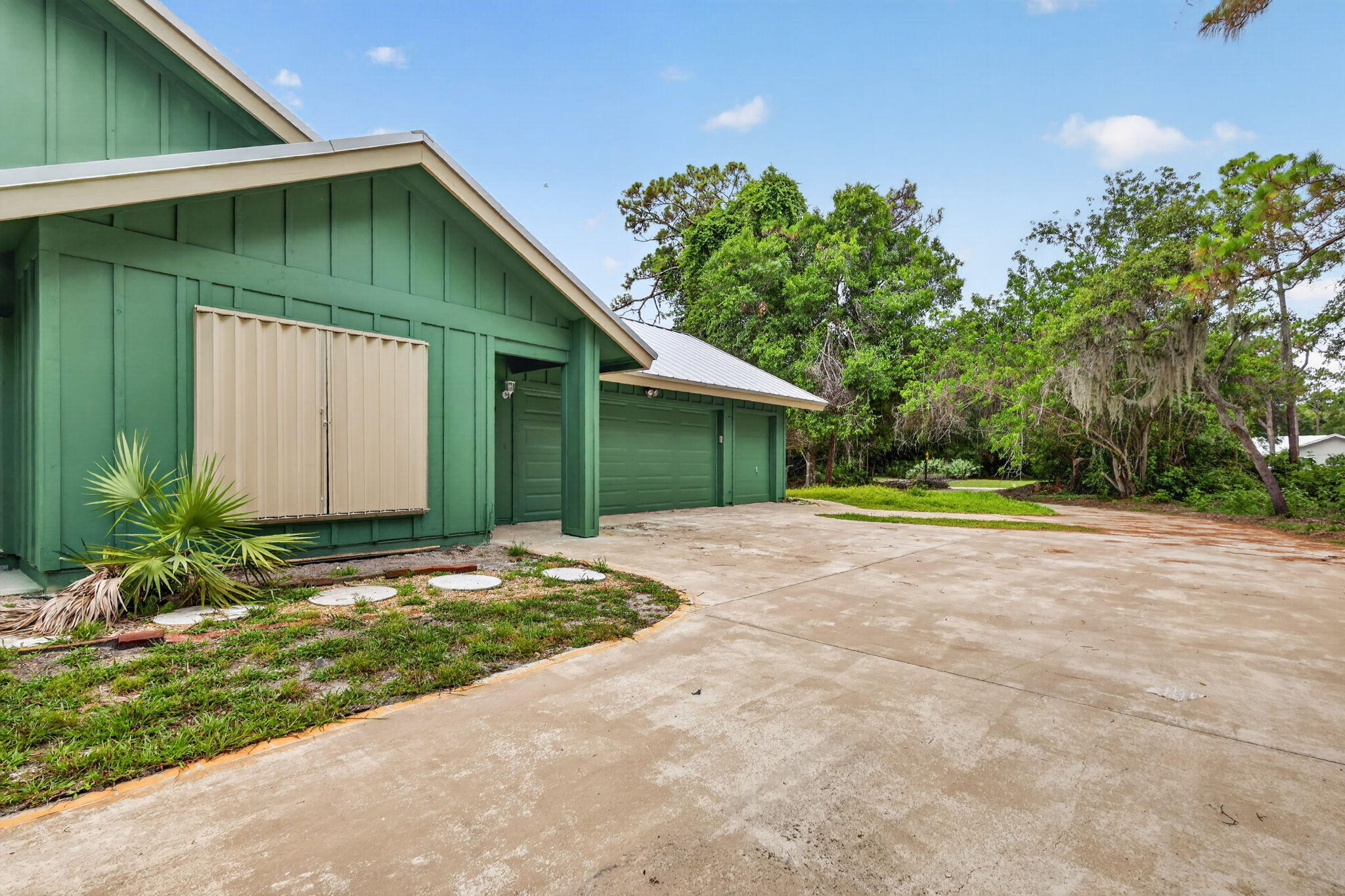 CRANE CREEK RACQUET CLUB - Residential