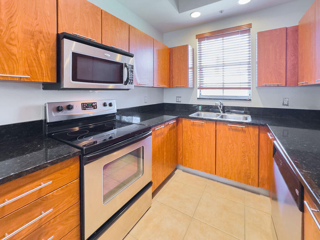 SHOAL CREEK AT LIGHTHOUSE POINT - Residential Lease