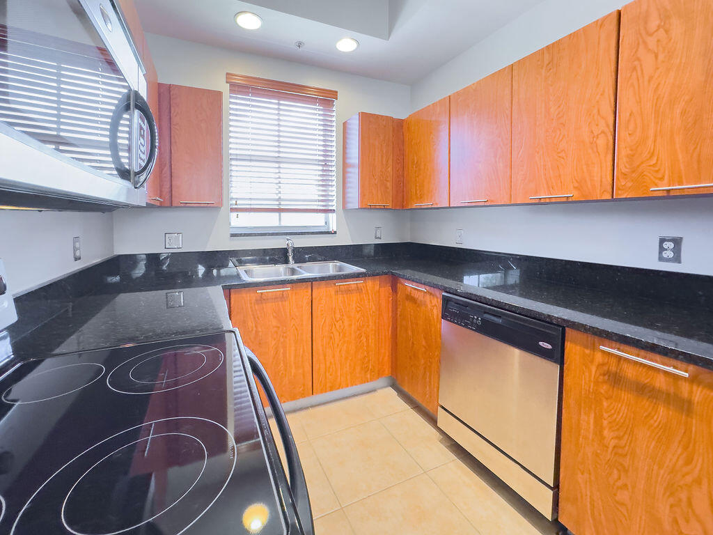 SHOAL CREEK AT LIGHTHOUSE POINT - Residential Lease