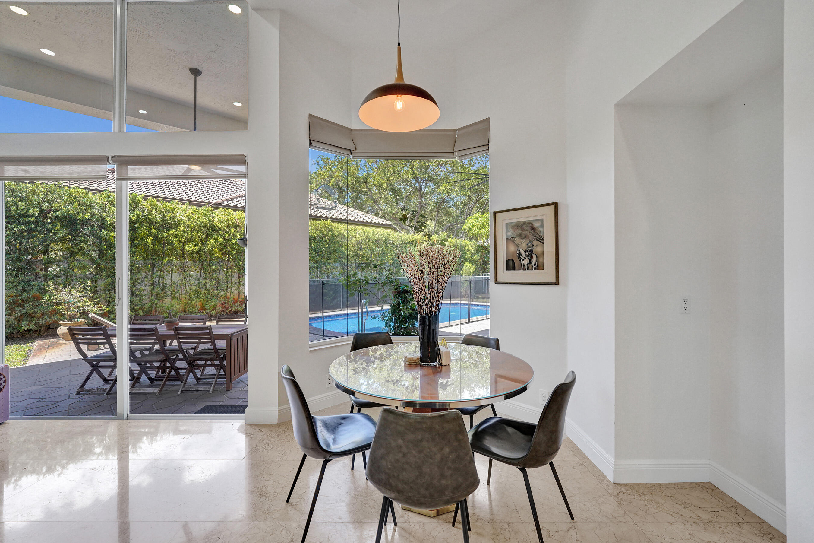HOLLYWOOD OAKS - Residential