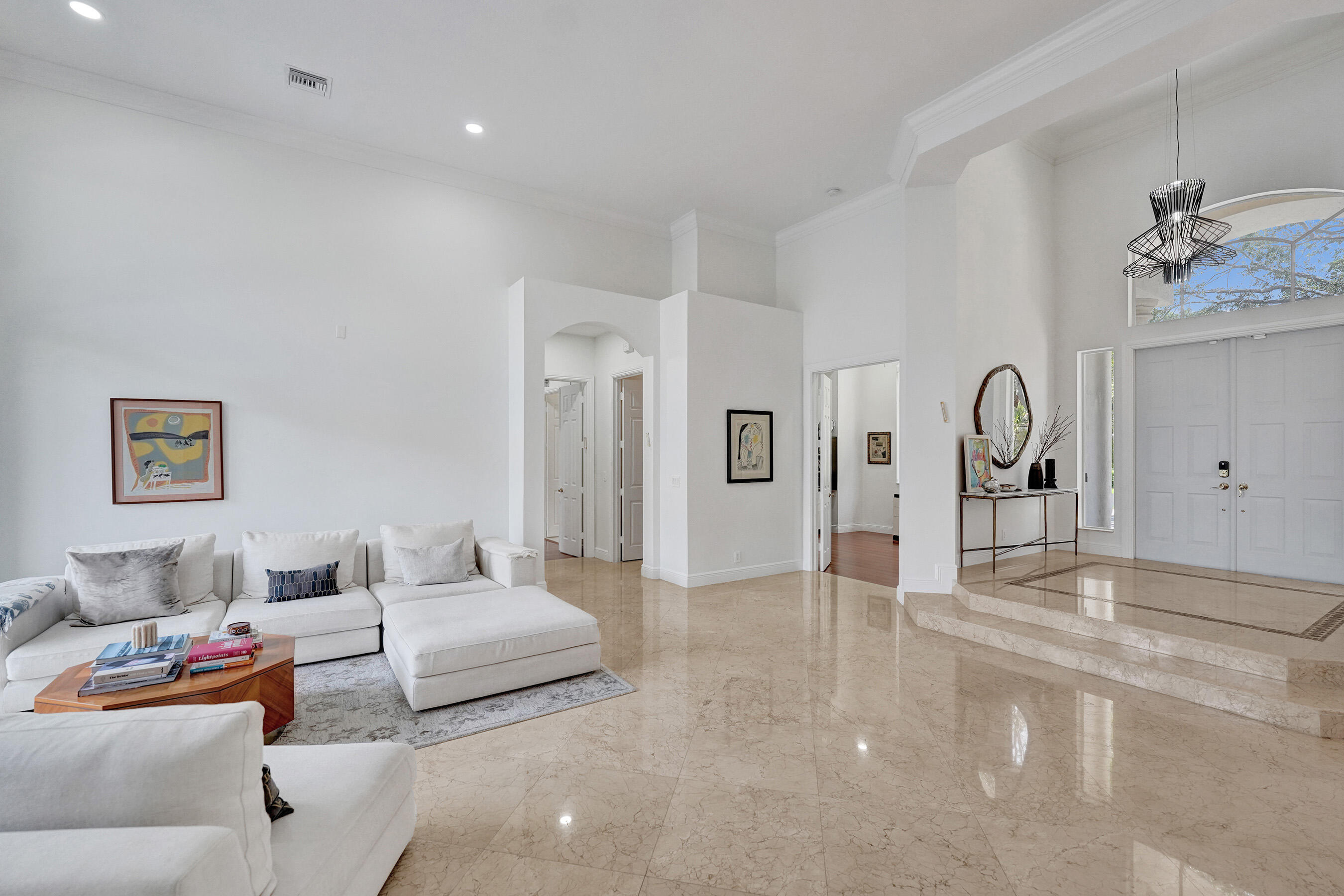 HOLLYWOOD OAKS - Residential