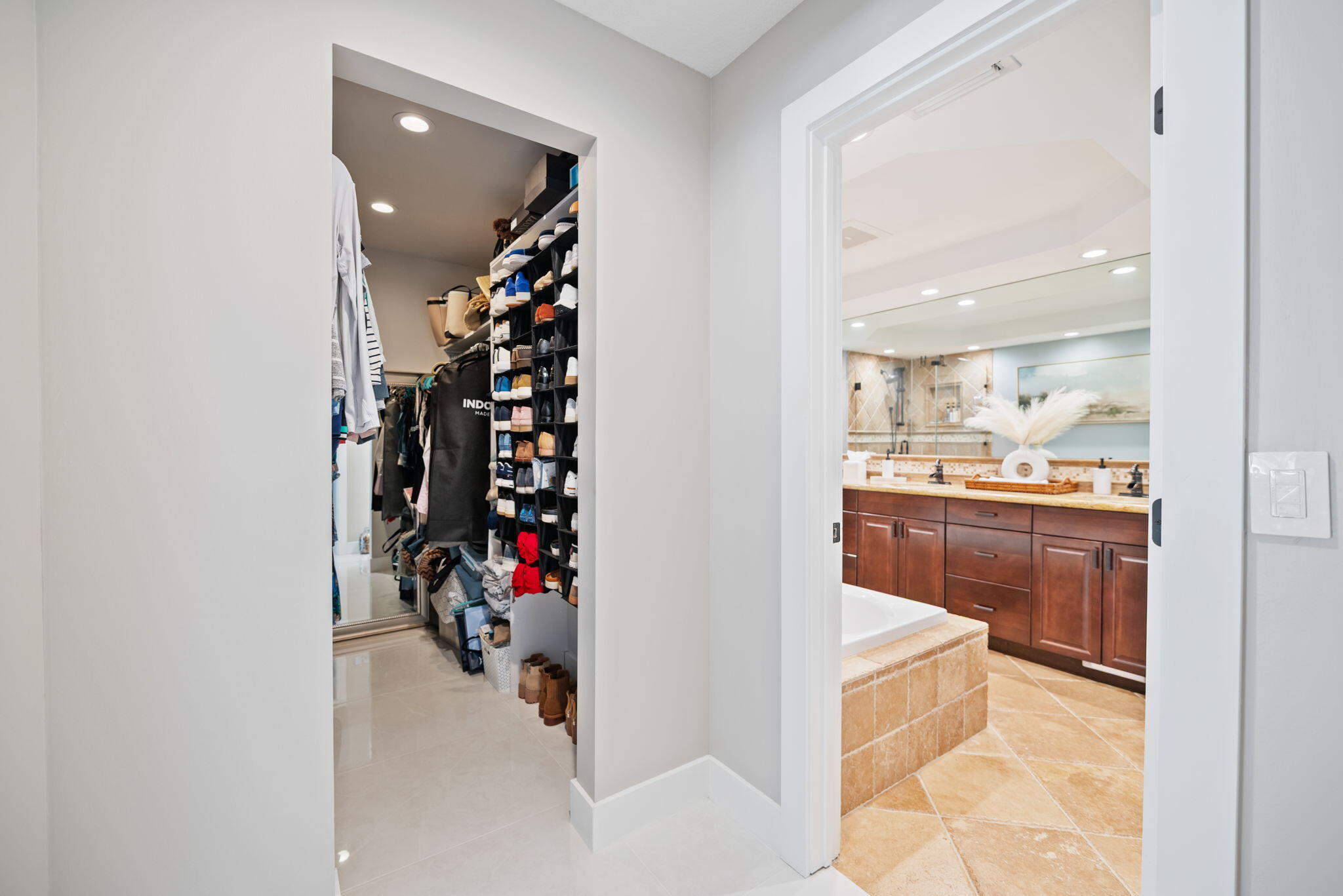 BOCA WINDS PAR F - Residential