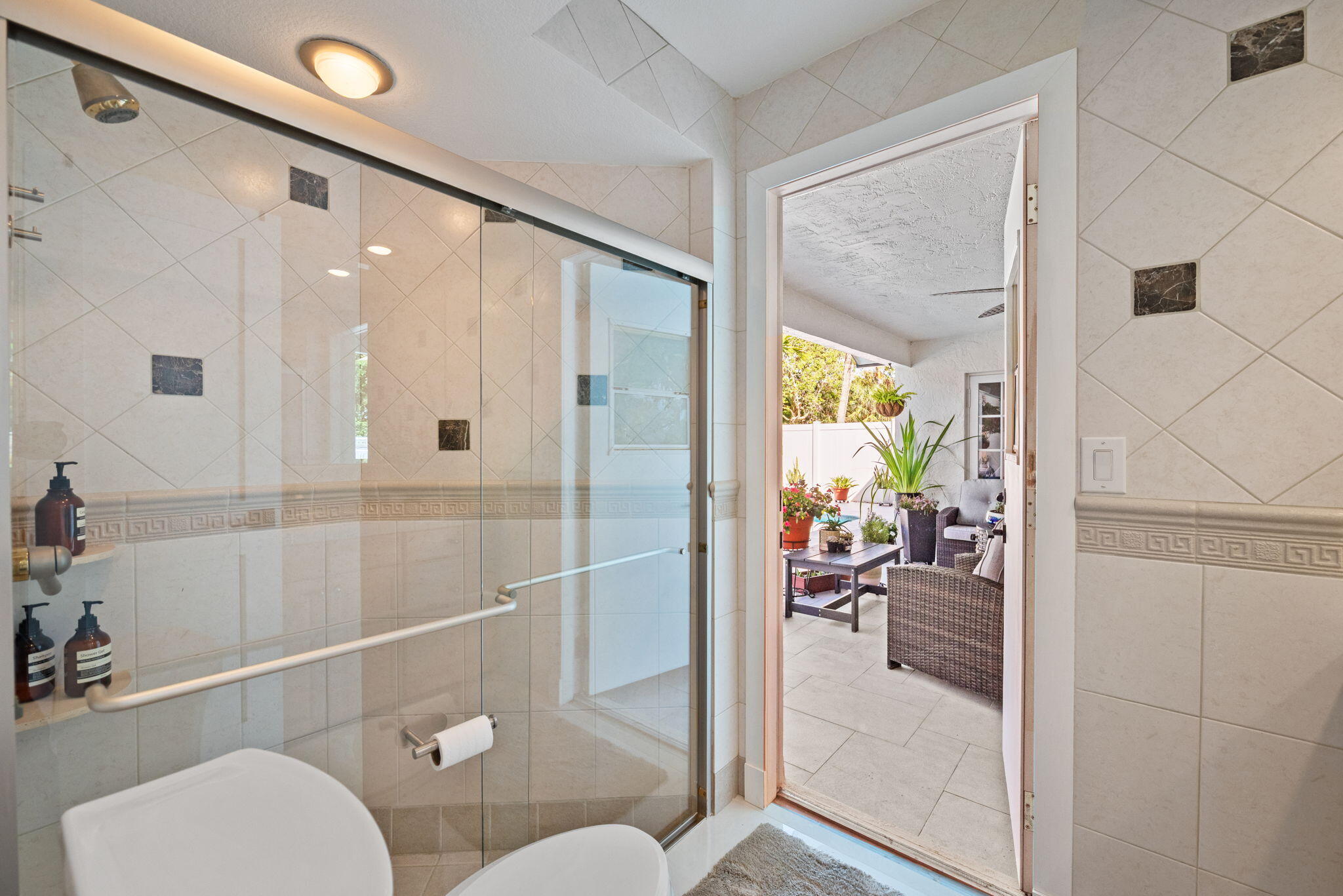 BOCA WINDS PAR F - Residential