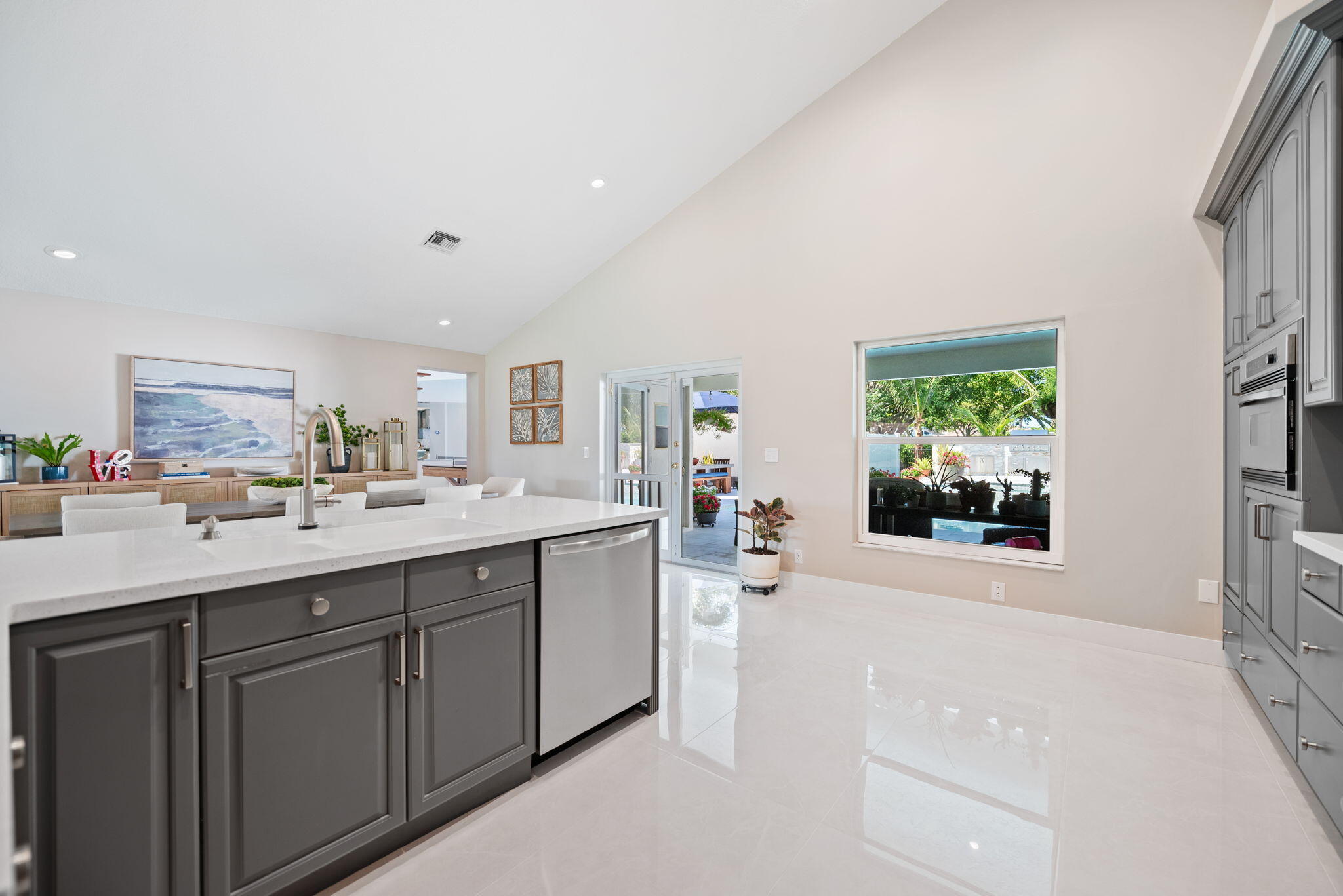 BOCA WINDS PAR F - Residential