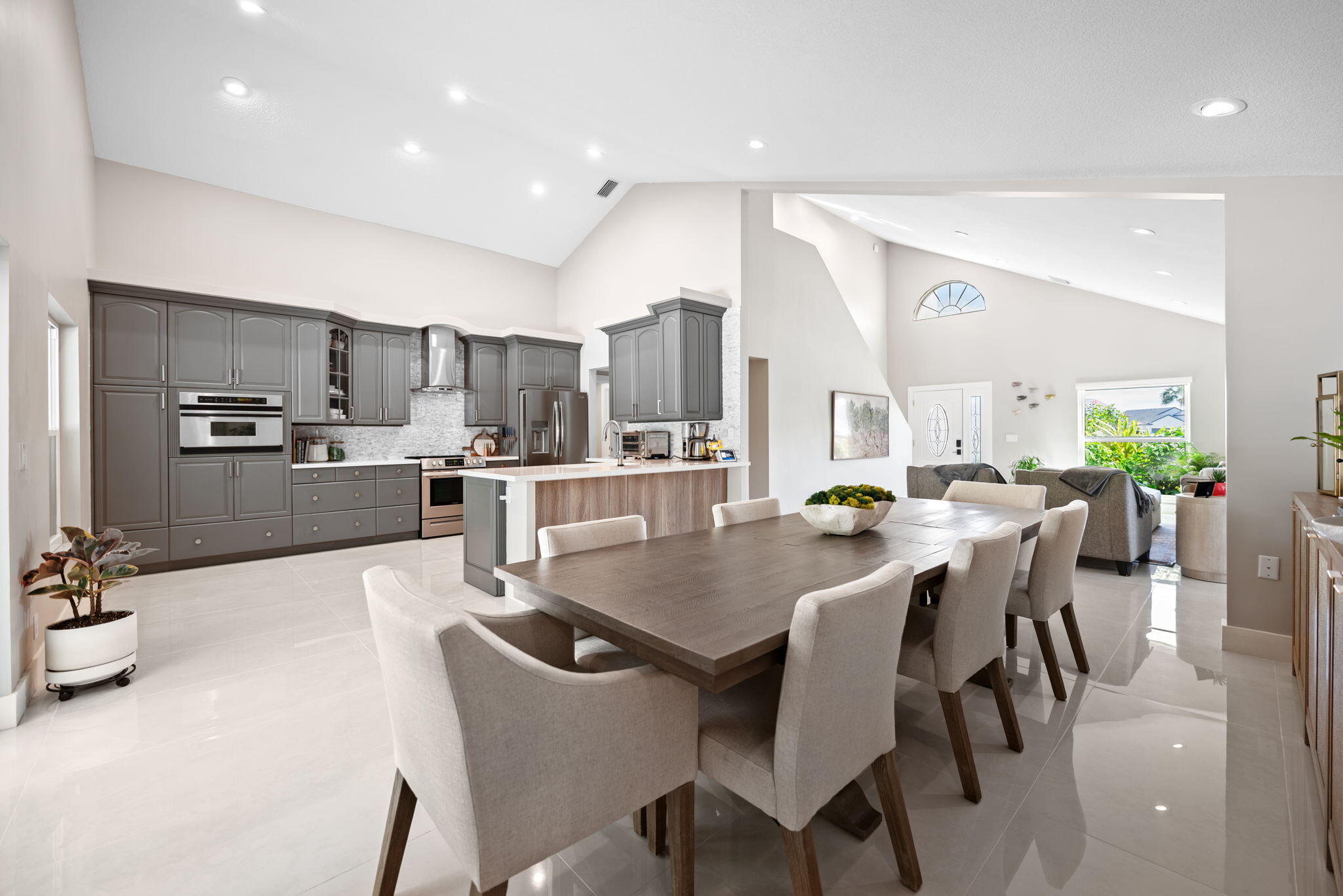 BOCA WINDS PAR F - Residential