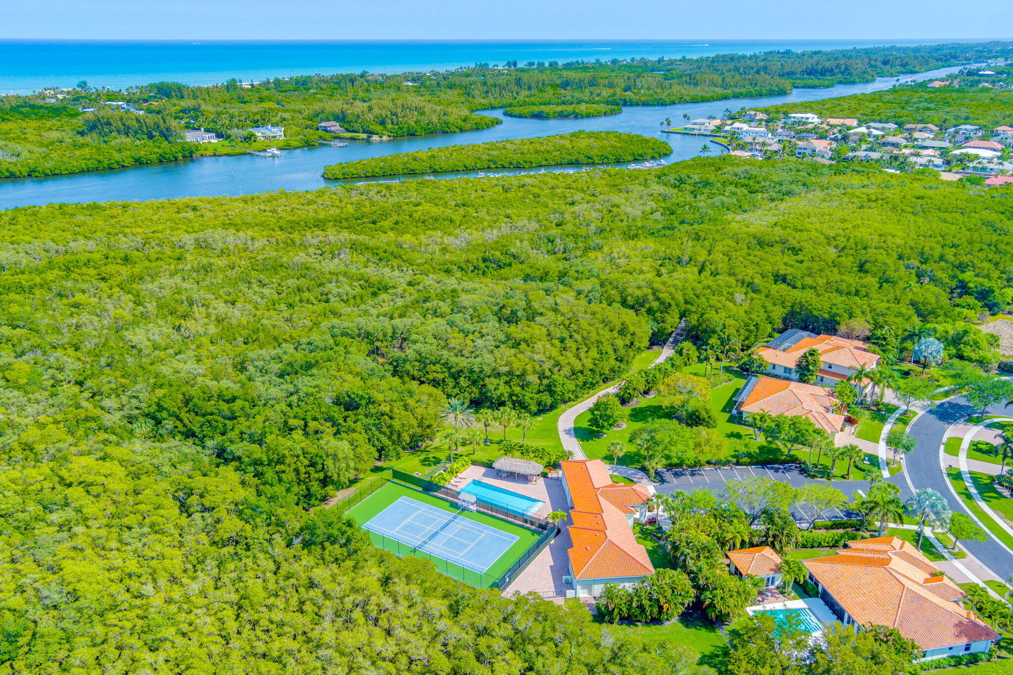 OSPREY COVE YACHT CLUB - Residential