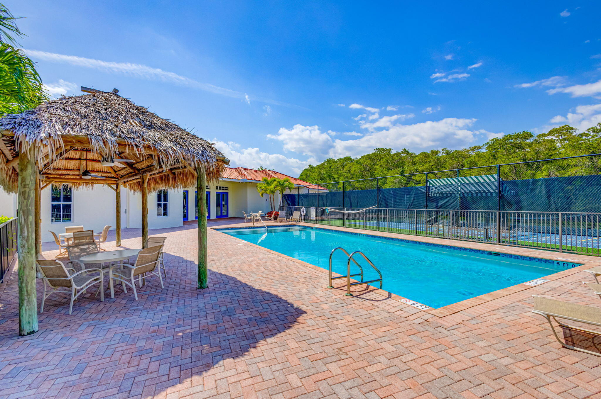 OSPREY COVE YACHT CLUB - Residential
